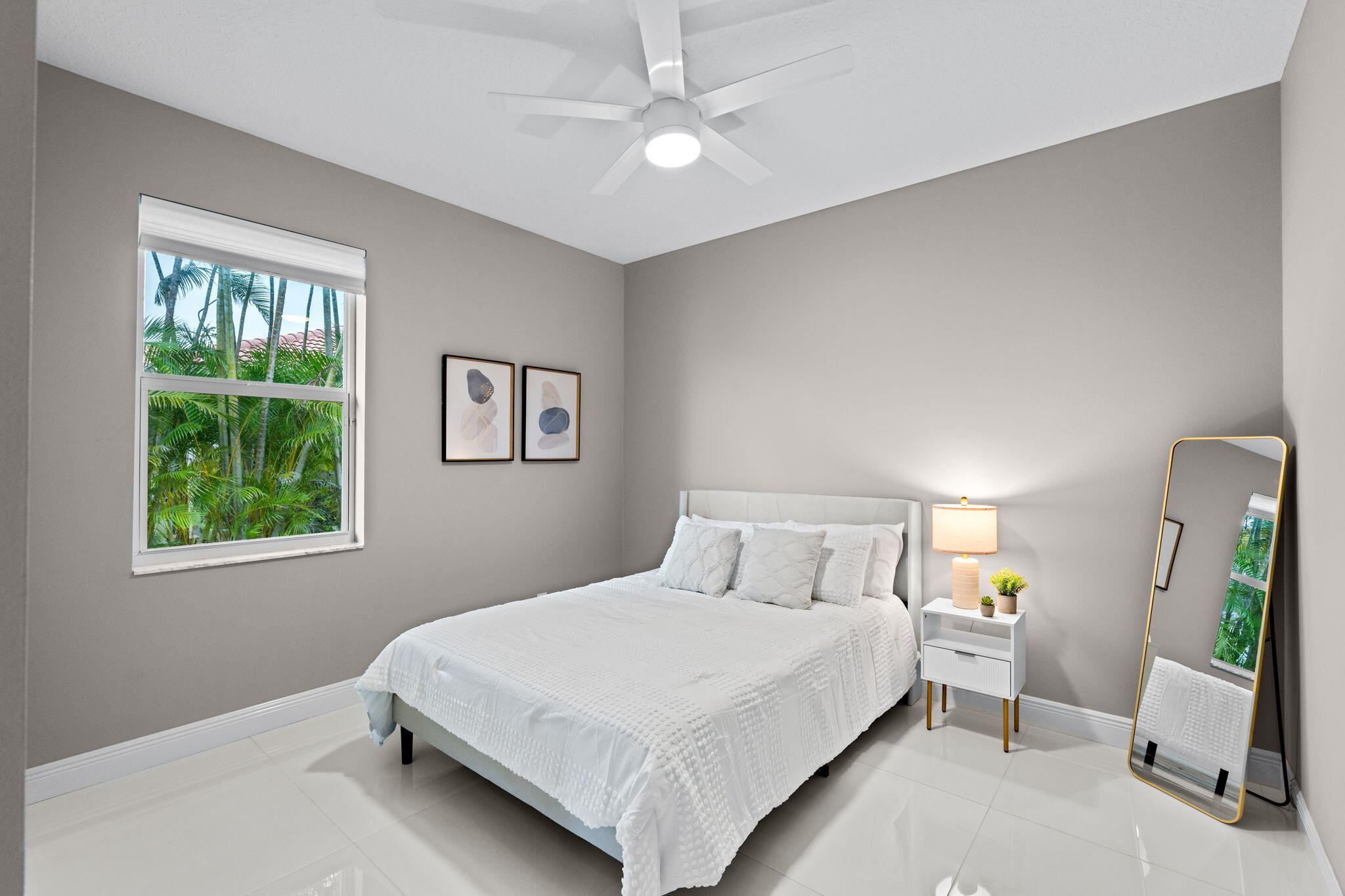 STONEHAVEN - Residential Lease