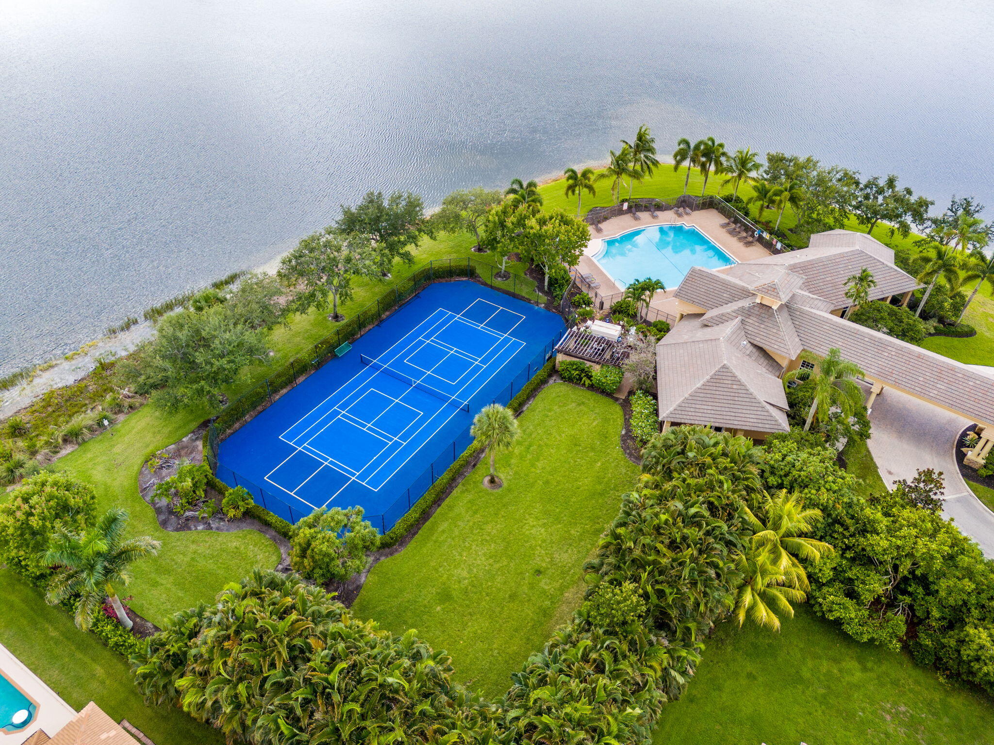STONEHAVEN - Residential Lease