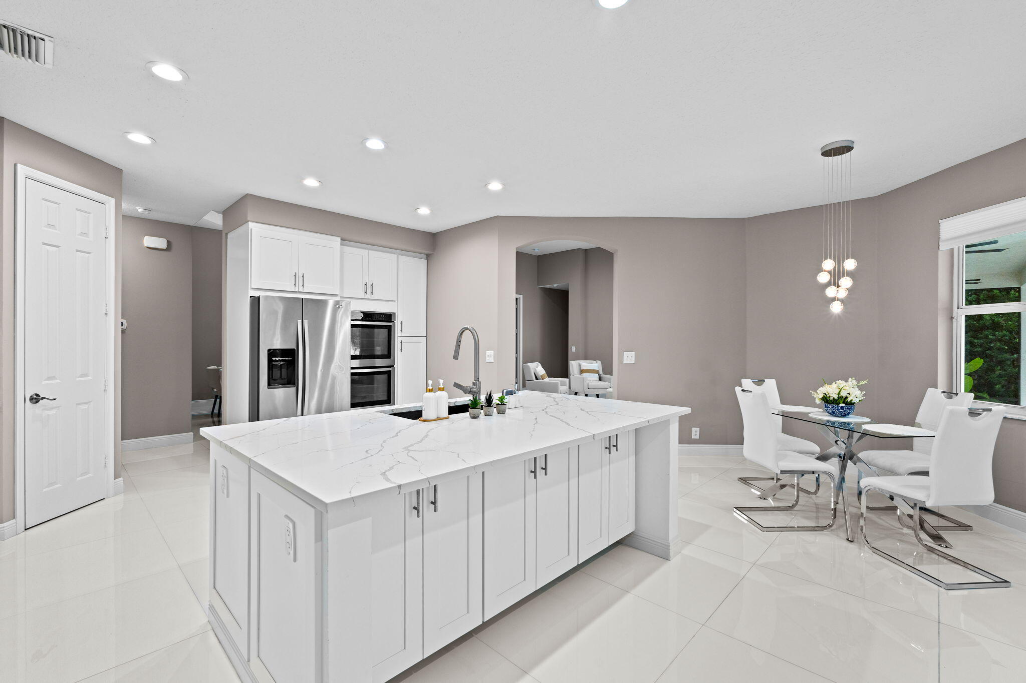 STONEHAVEN - Residential Lease