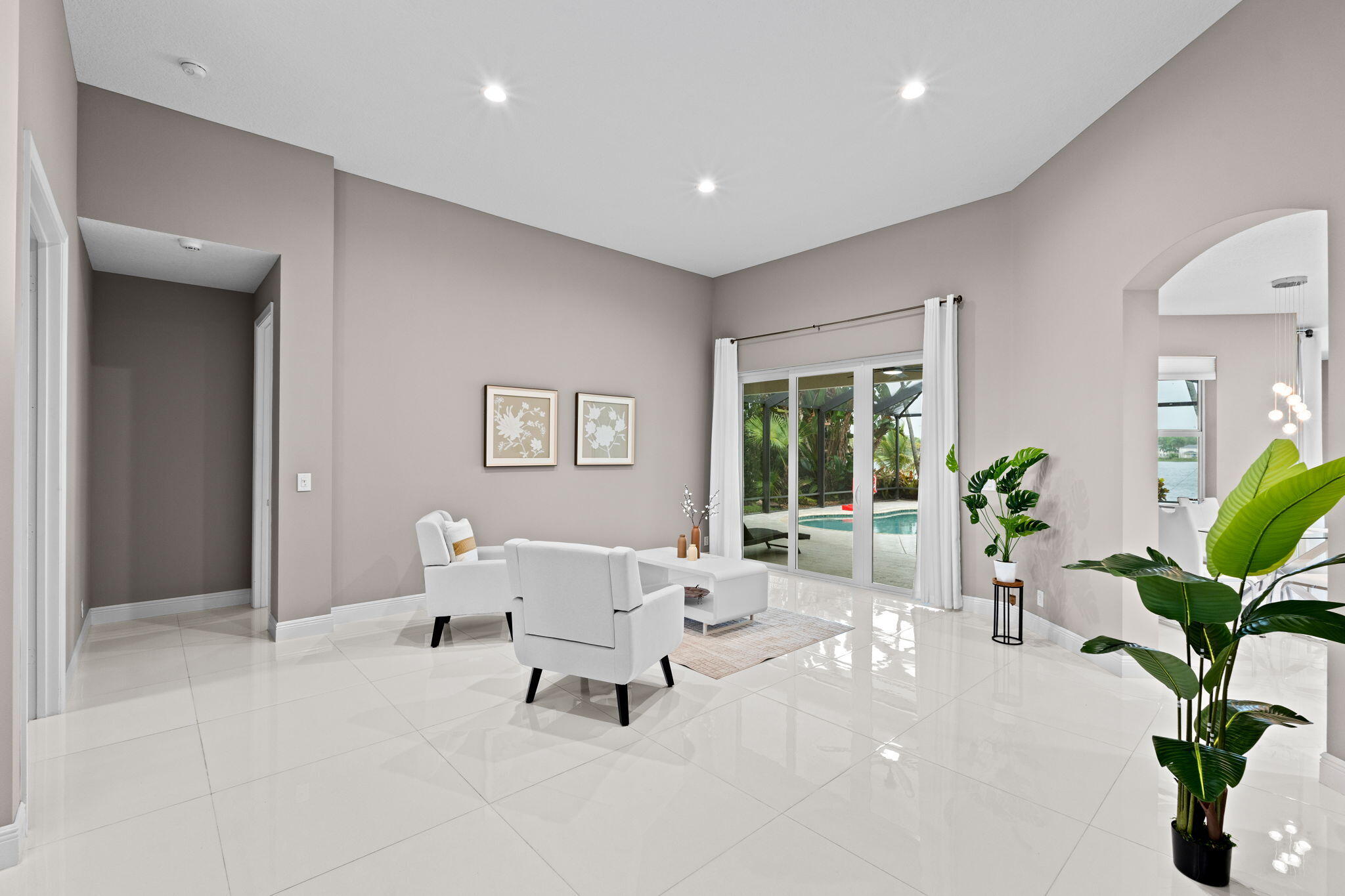 STONEHAVEN - Residential Lease