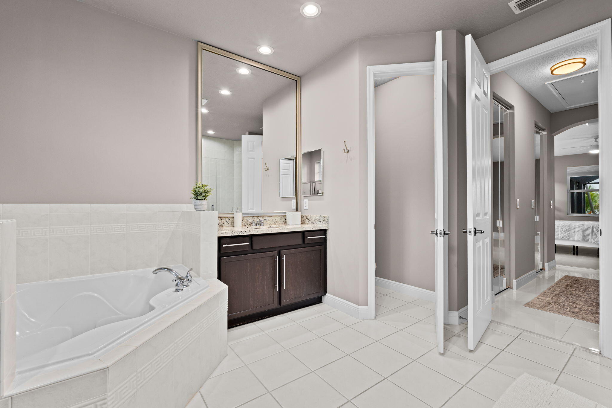STONEHAVEN - Residential Lease