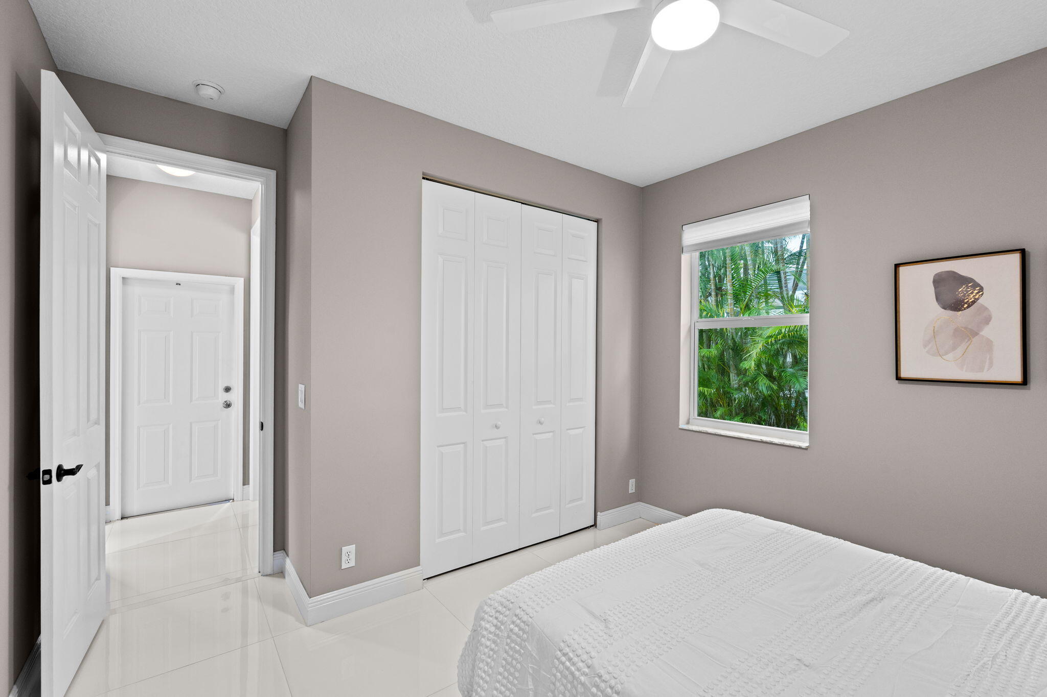 STONEHAVEN - Residential Lease