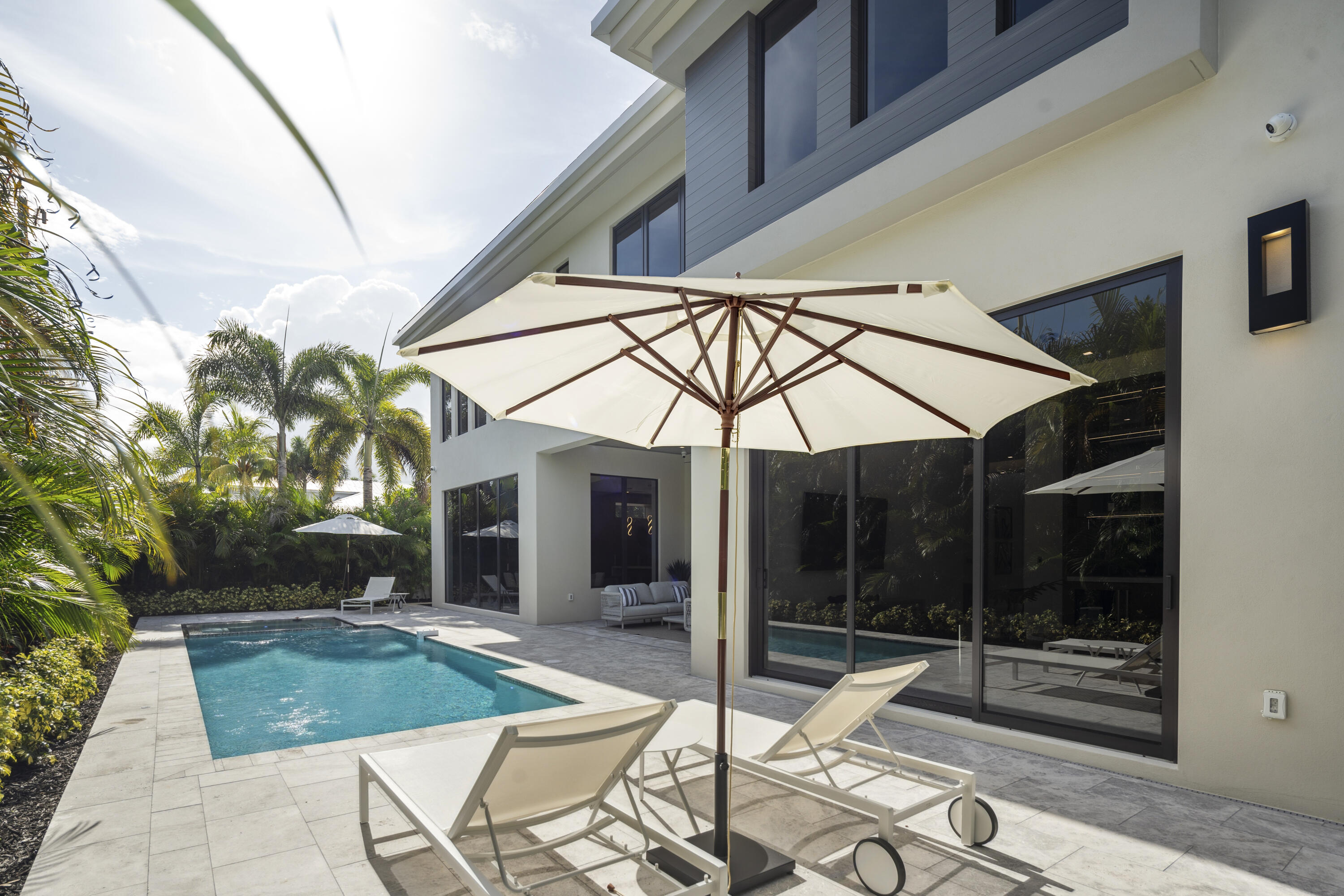 BOCA VILLAS - Residential