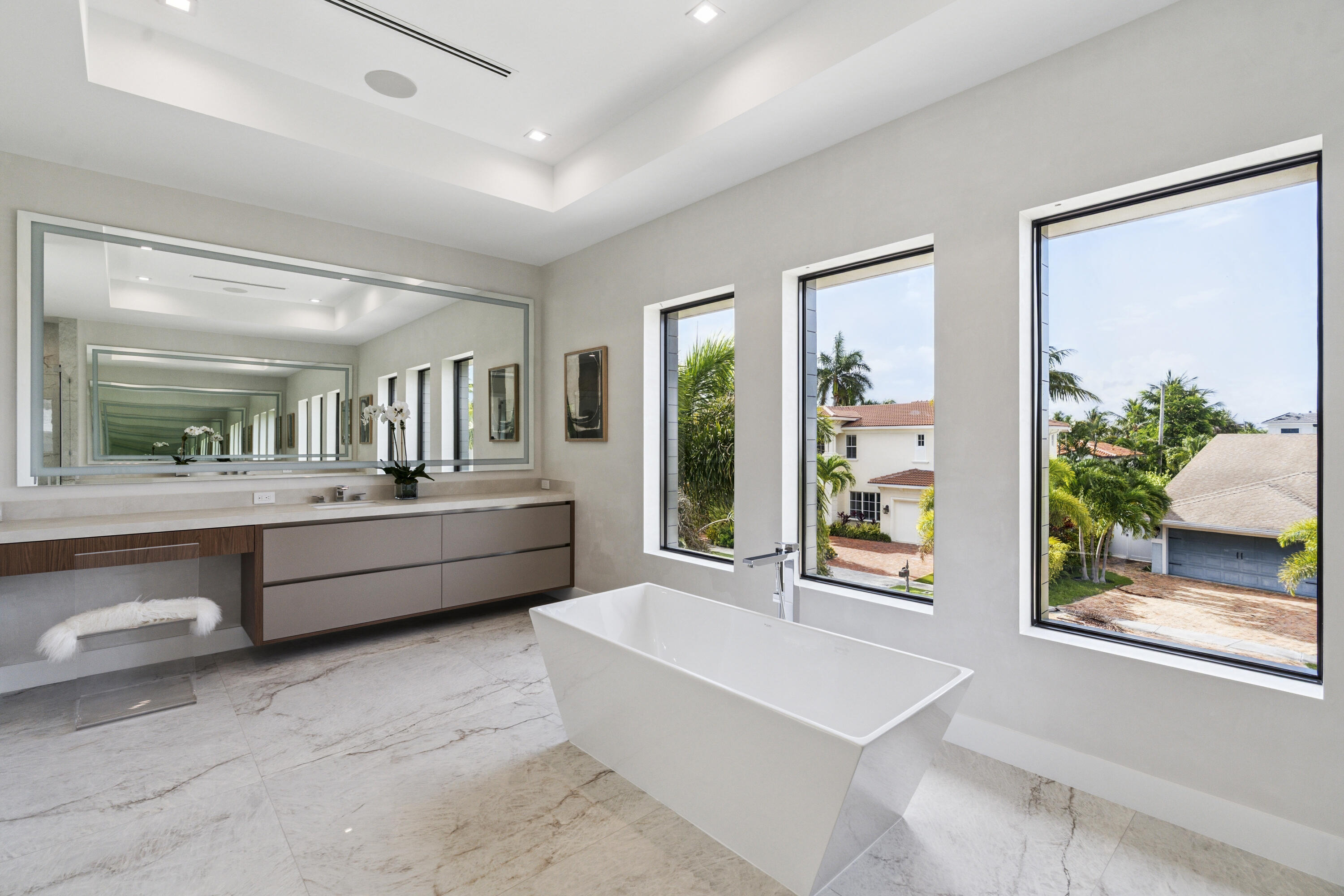BOCA VILLAS - Residential