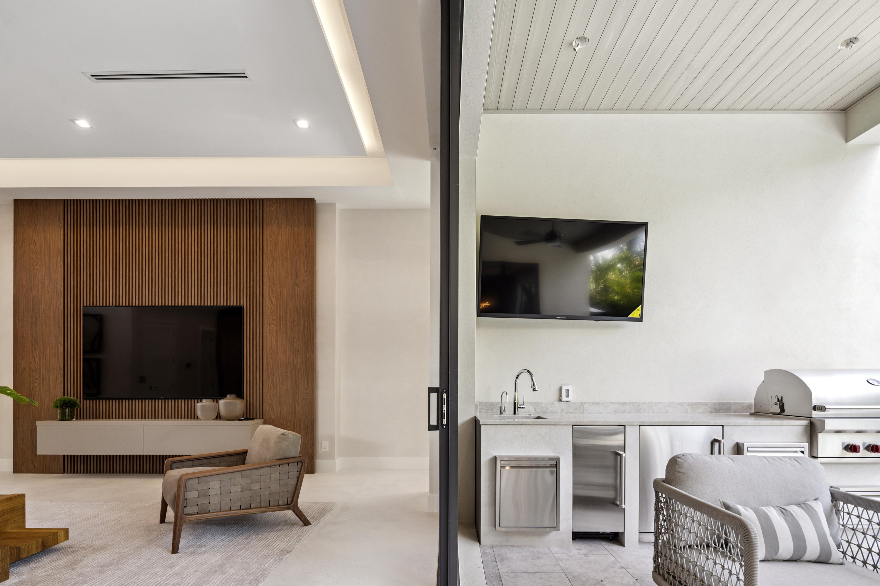 BOCA VILLAS - Residential
