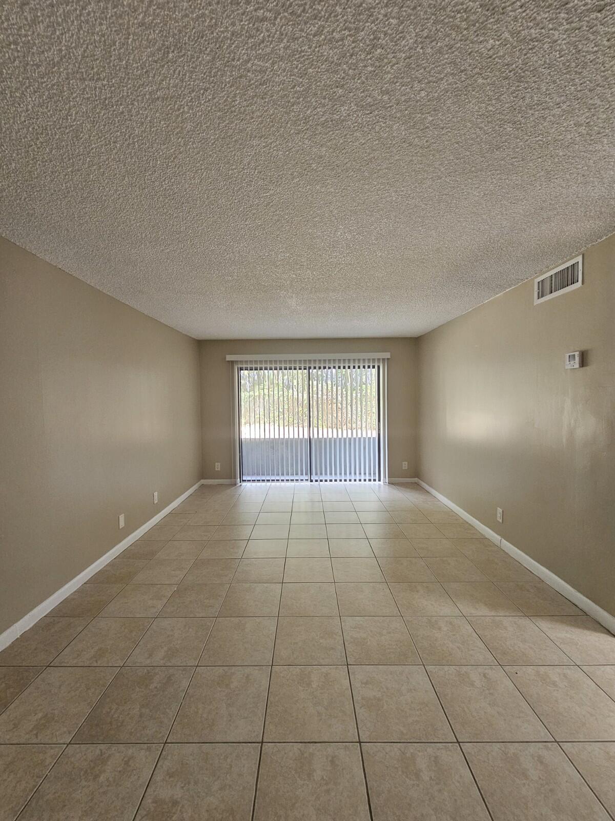 PRESIDENTIAL GOLFVIEW CONDO - Residential Lease