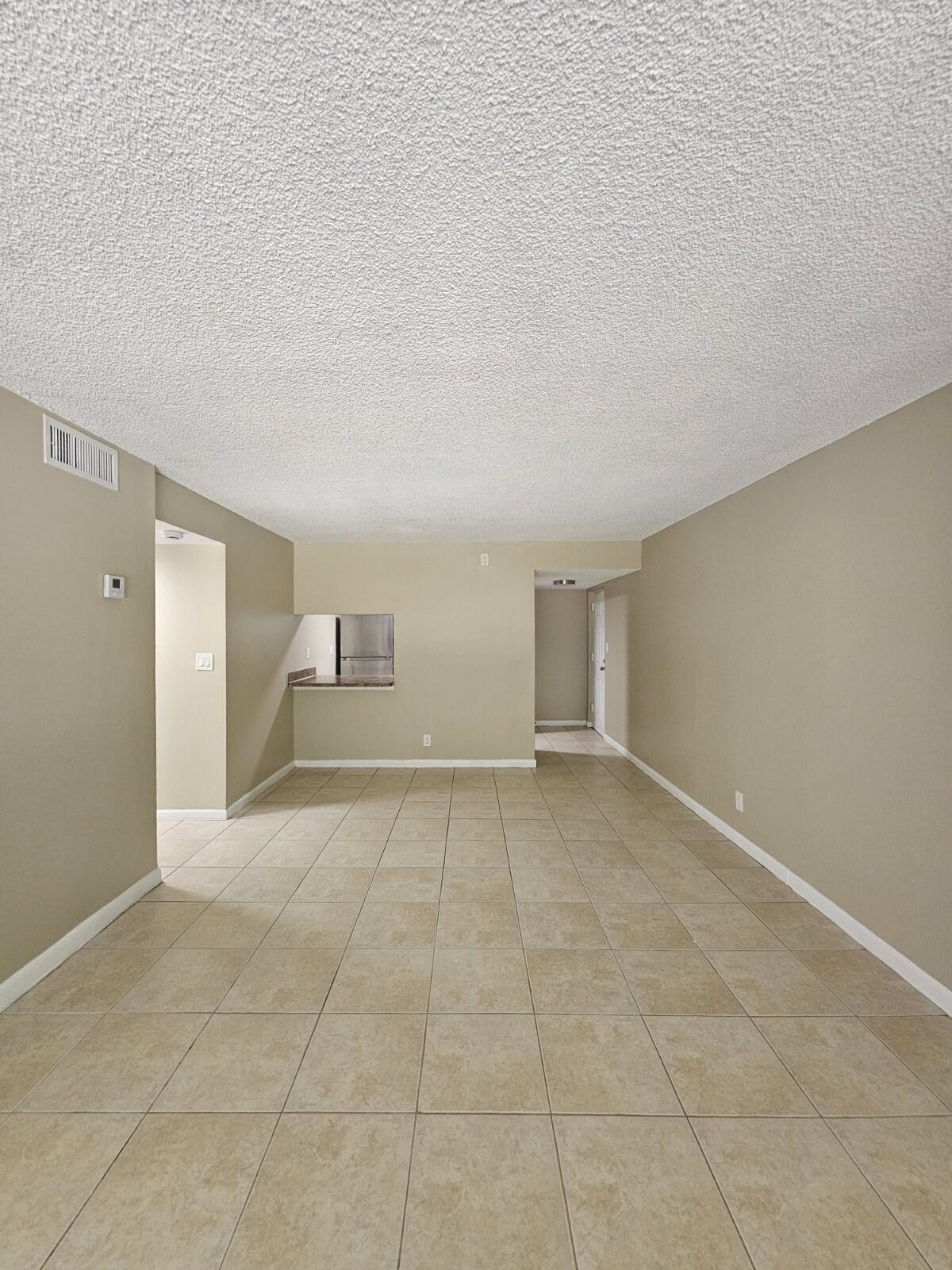 PRESIDENTIAL GOLFVIEW CONDO - Residential Lease
