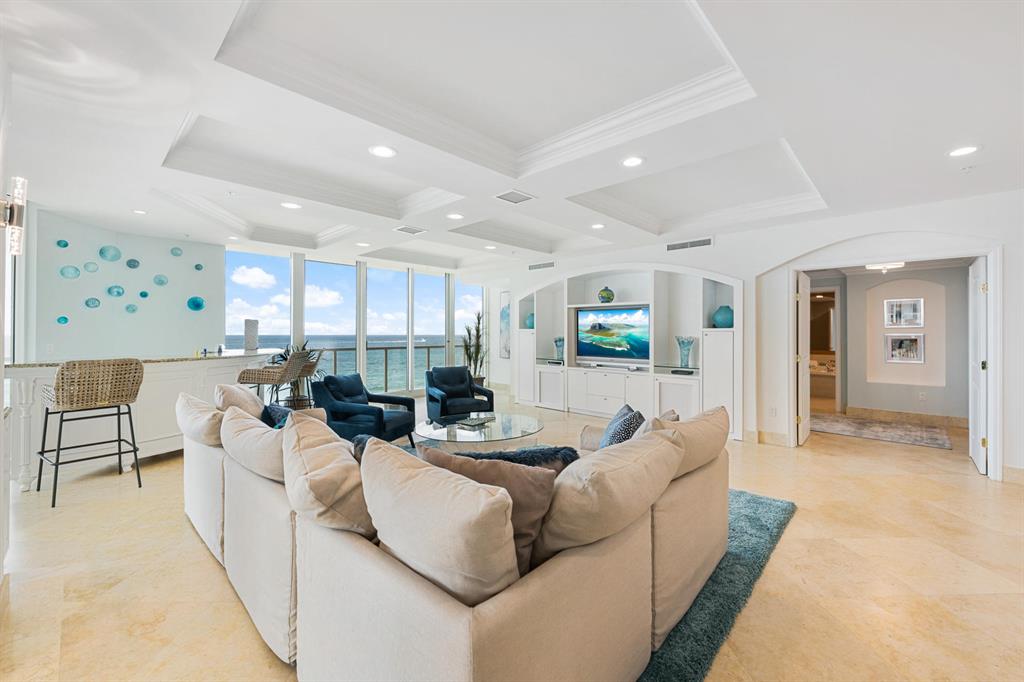OCEAN GRANDE - Residential