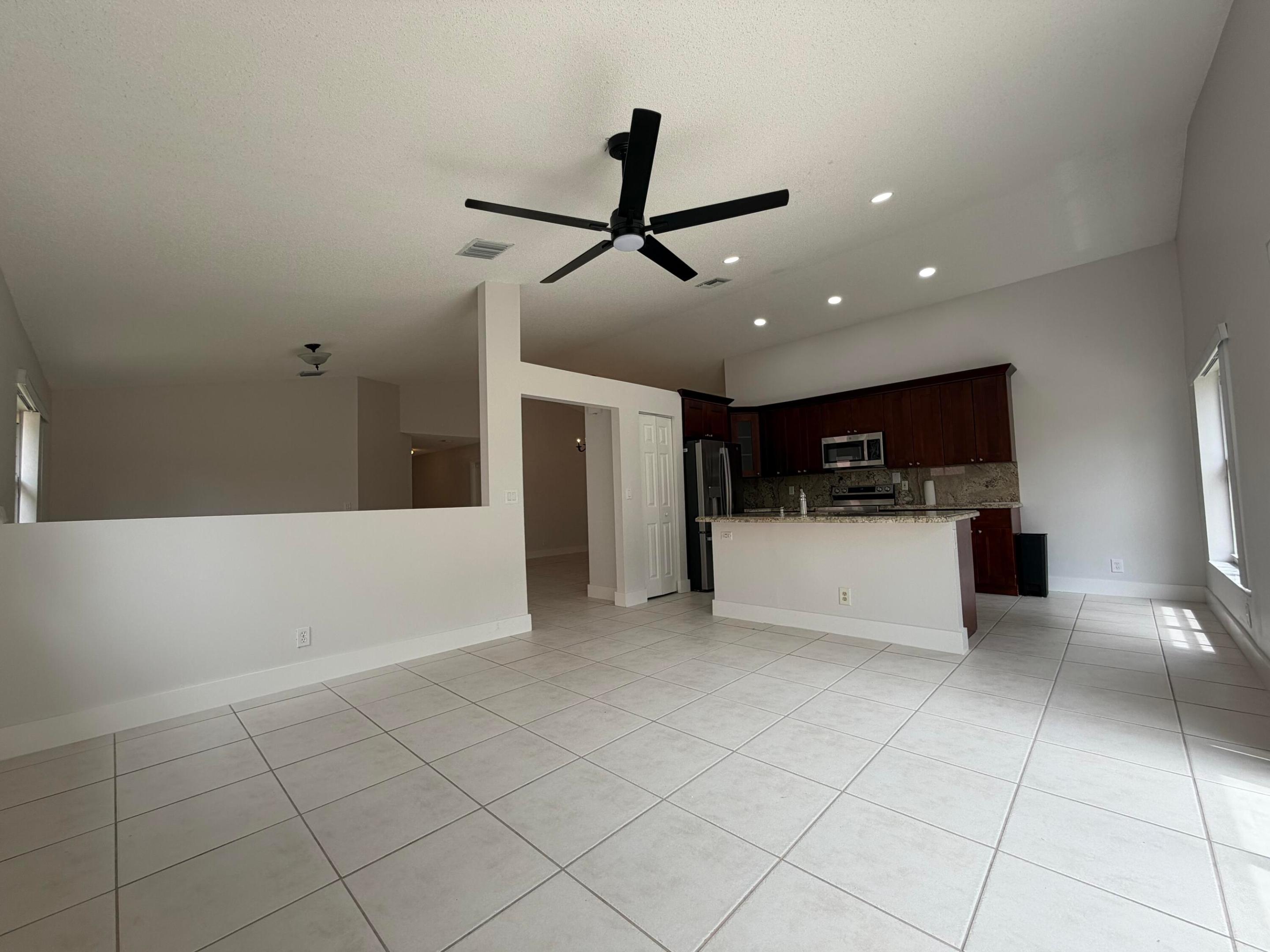 CORAL BAY PARCEL - Residential Lease