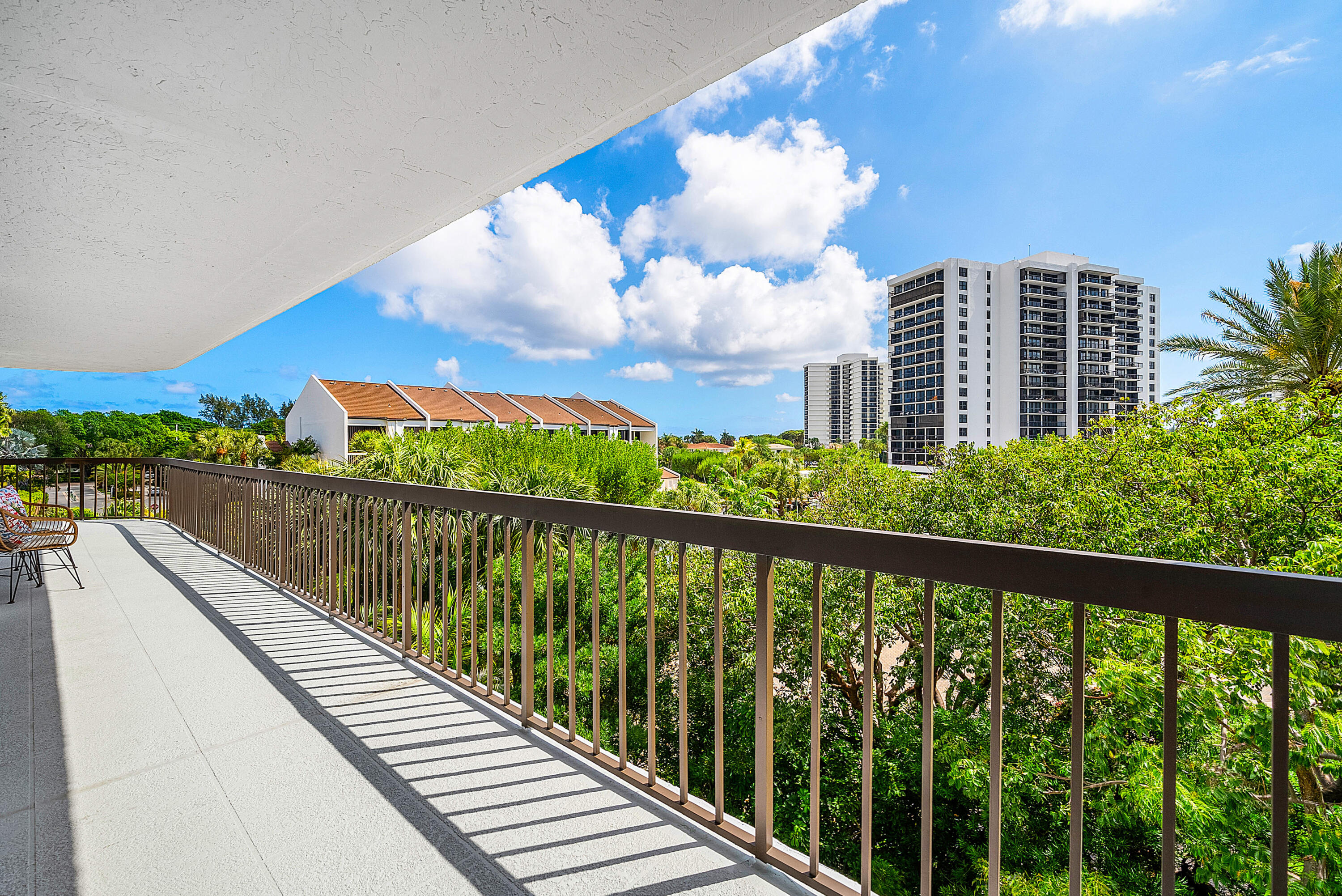 BRAEMAR ISLE - Residential