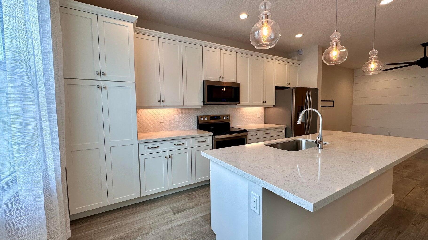 DEERFIELD CROSSING - Residential