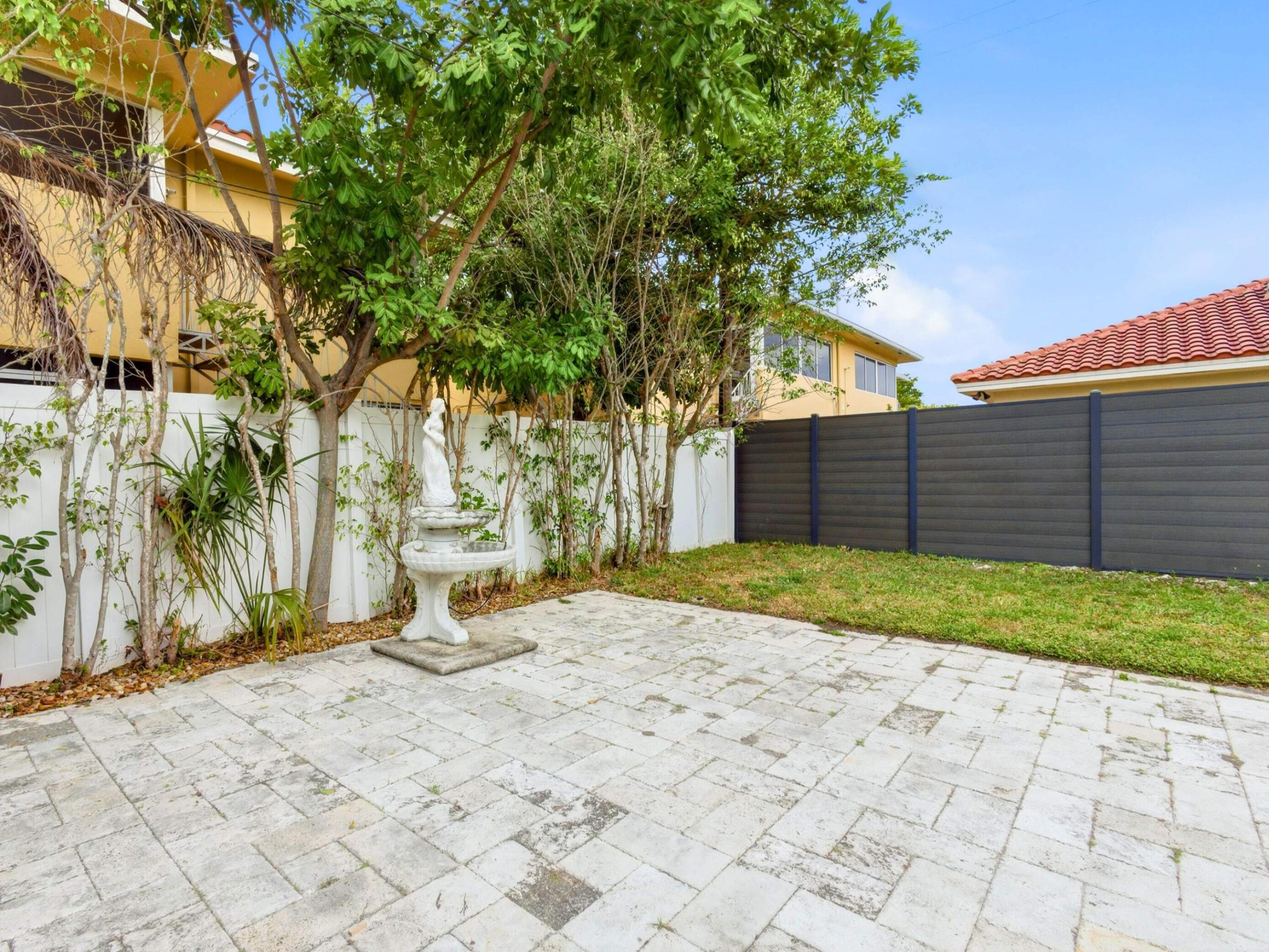 COLGATE PARK - Residential Lease
