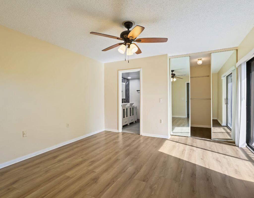 VILLAGE OF SANDALWOOD LAKES 1 - Residential