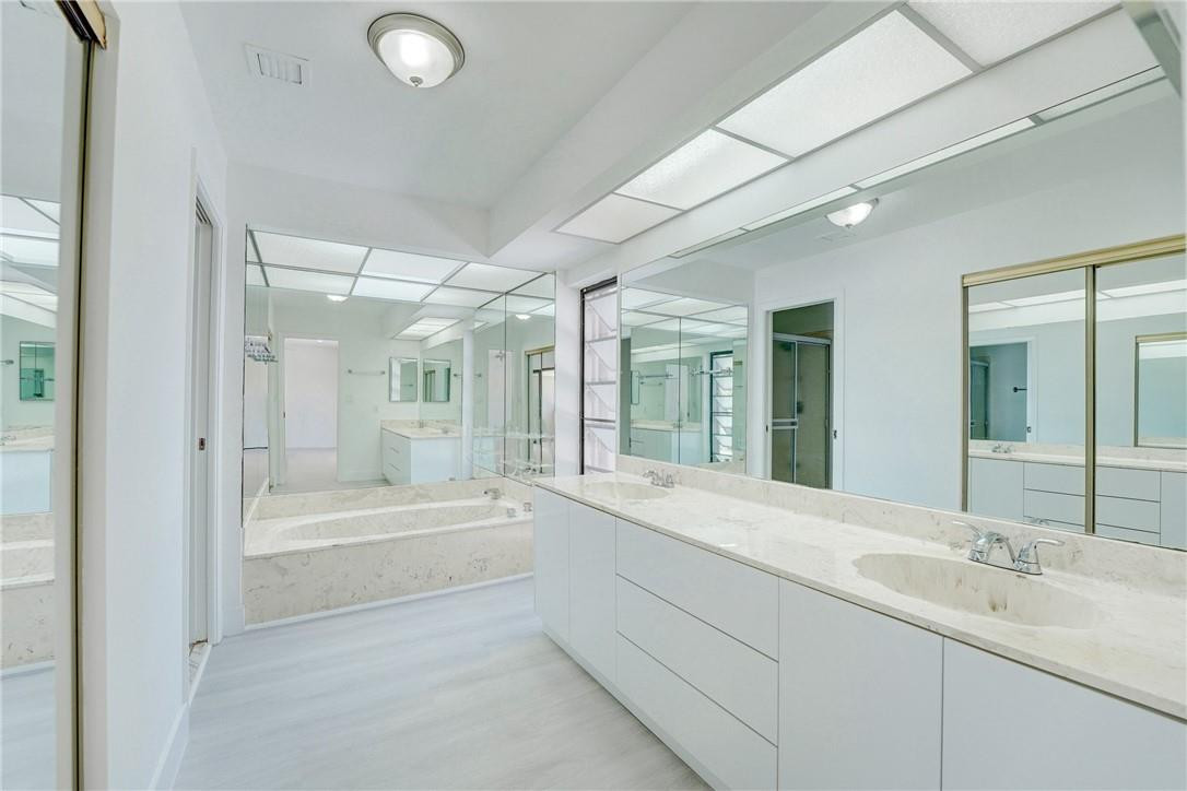 TOWNHOUSES OF EMERALD HILLS - Residential Lease