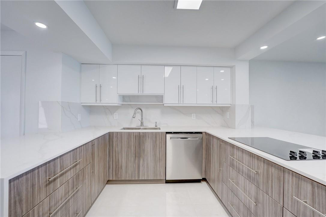 TOWNHOUSES OF EMERALD HILLS - Residential Lease