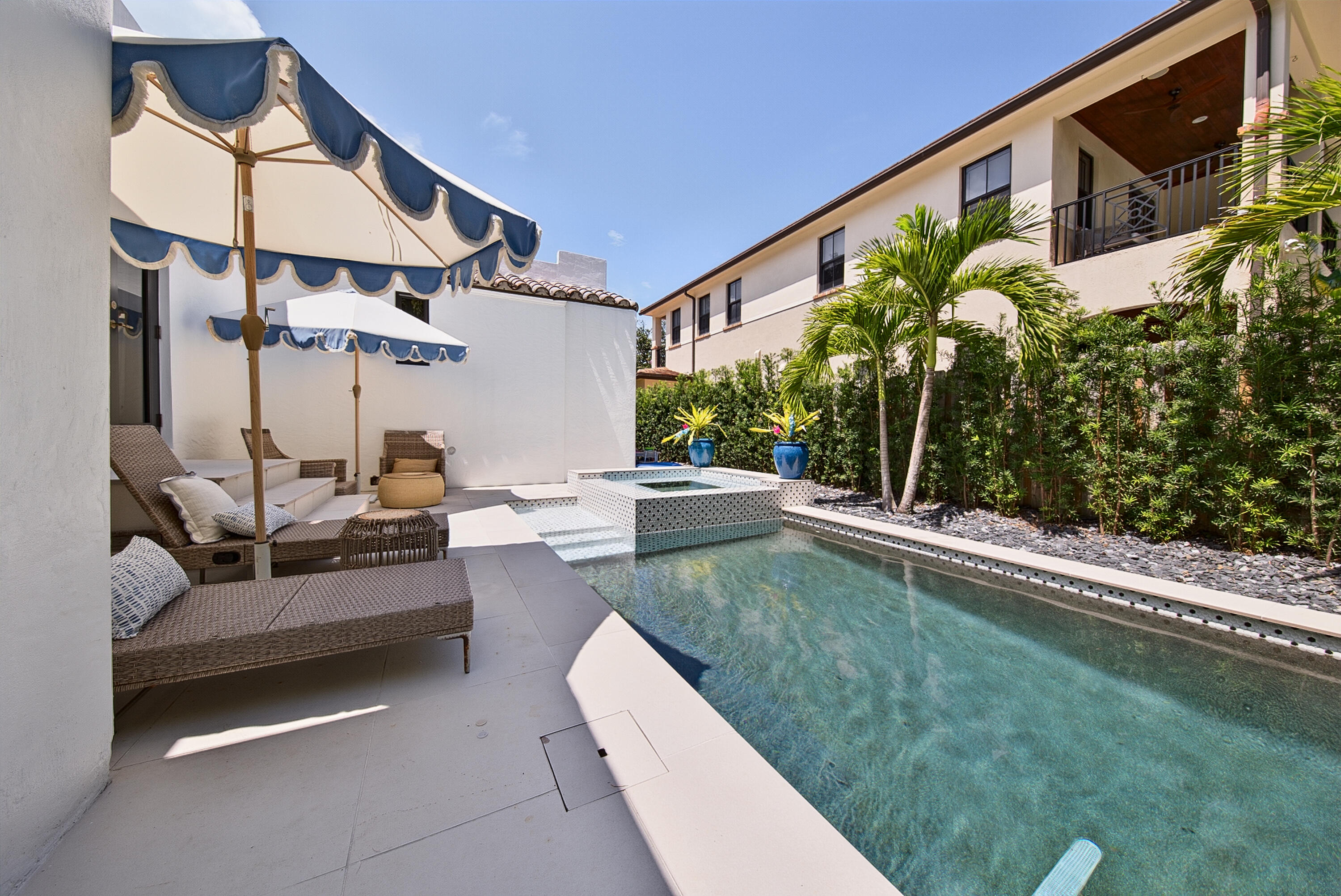 RIO VISTA C J HECTORS RESUB - Residential Lease
