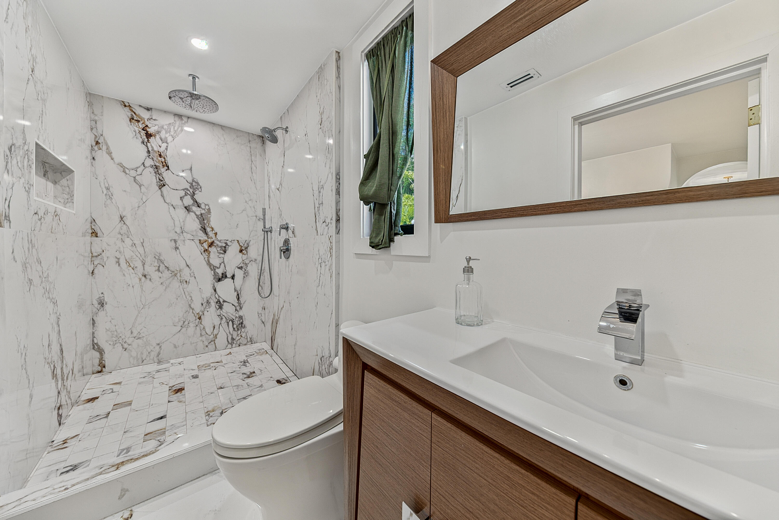 RIO VISTA C J HECTORS RESUB - Residential Lease