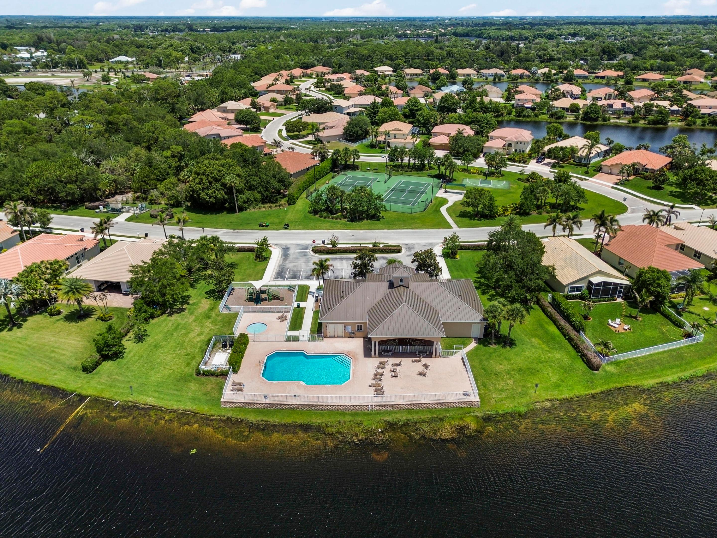 COVE ISLE - Residential