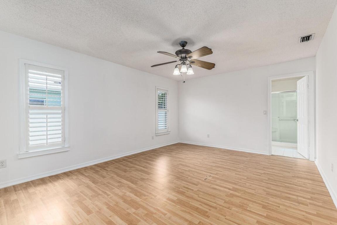 PORT ST LUCIE SECTION 33 - Residential