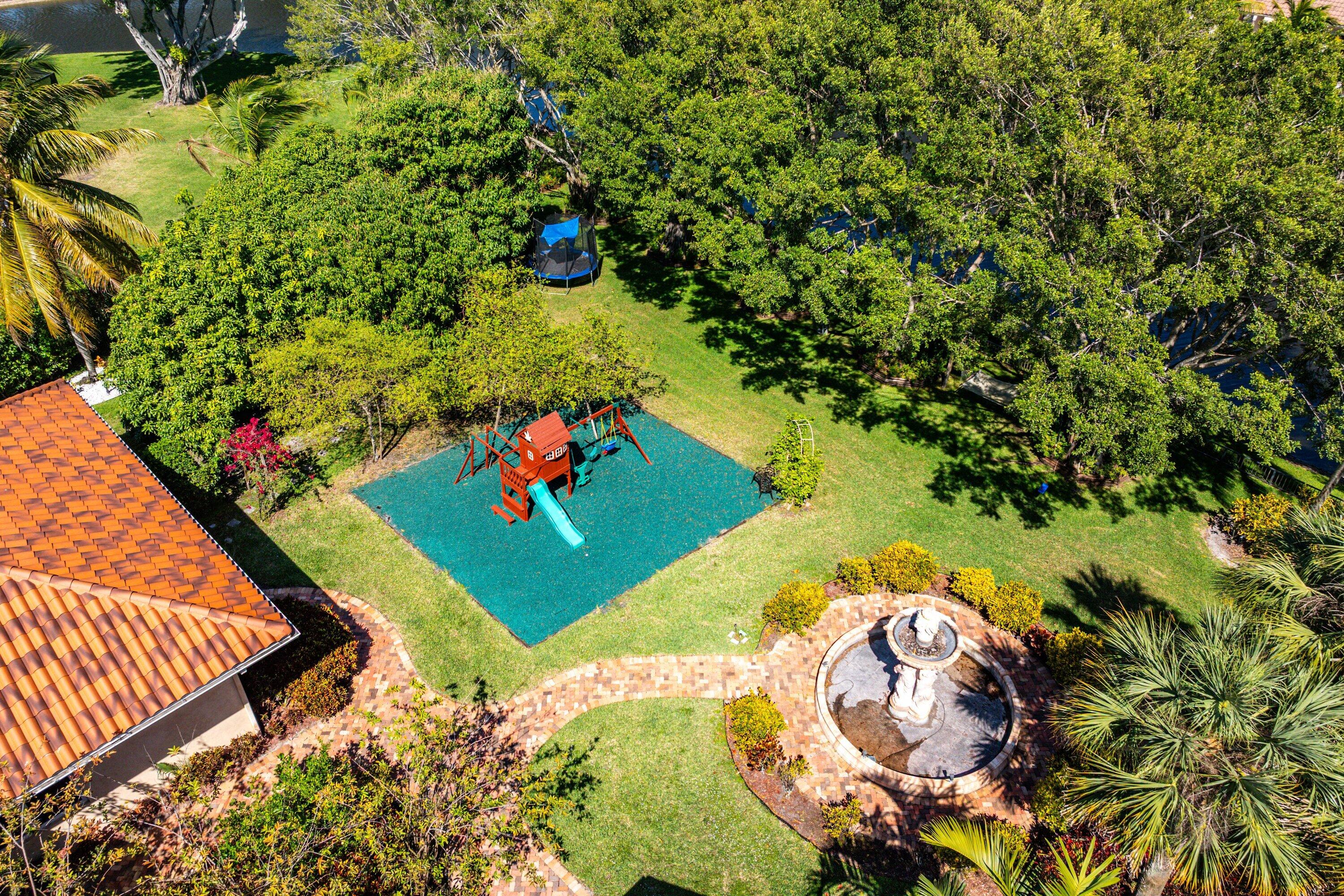 Rio Poco - Residential
