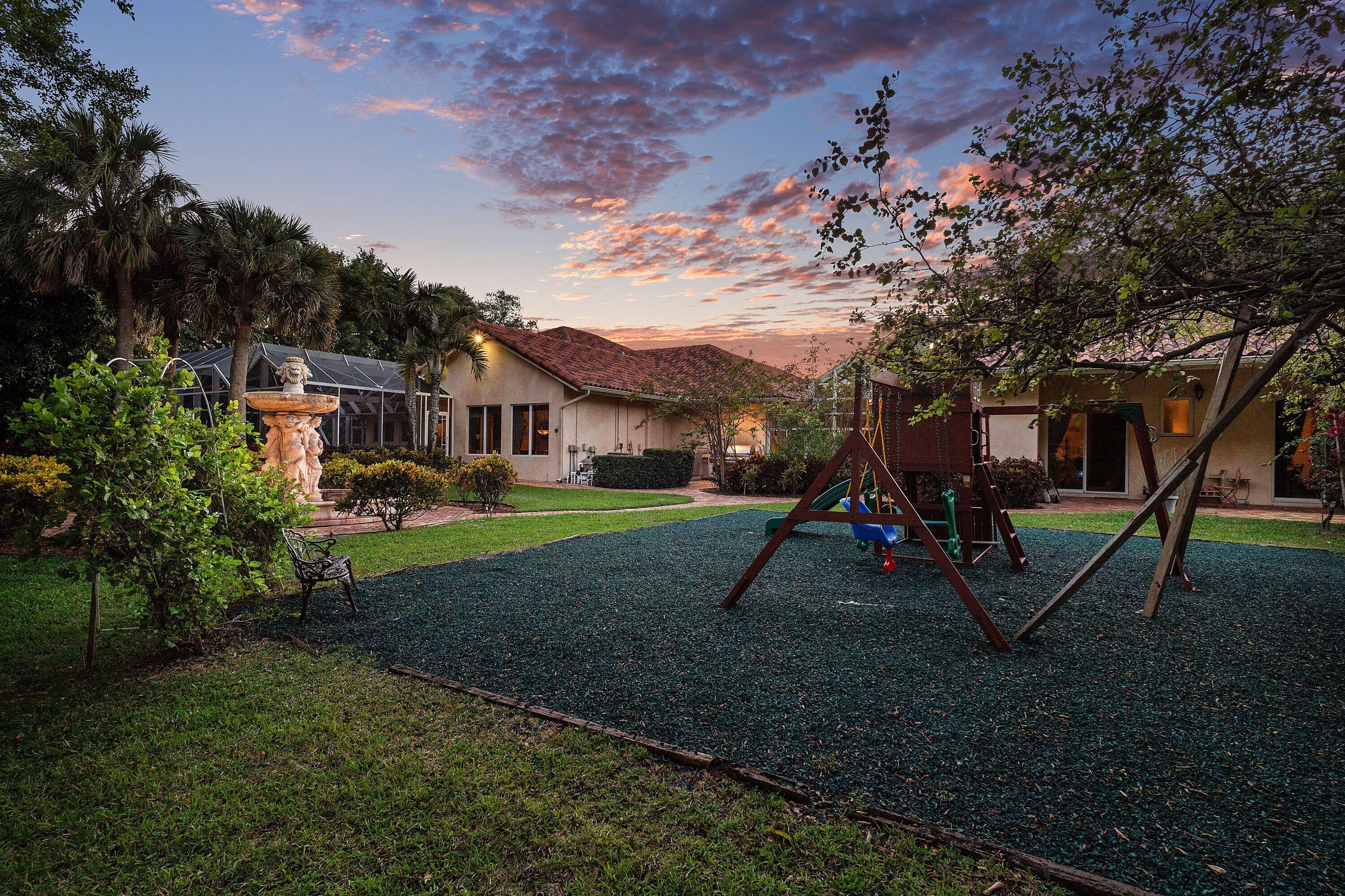 Rio Poco - Residential