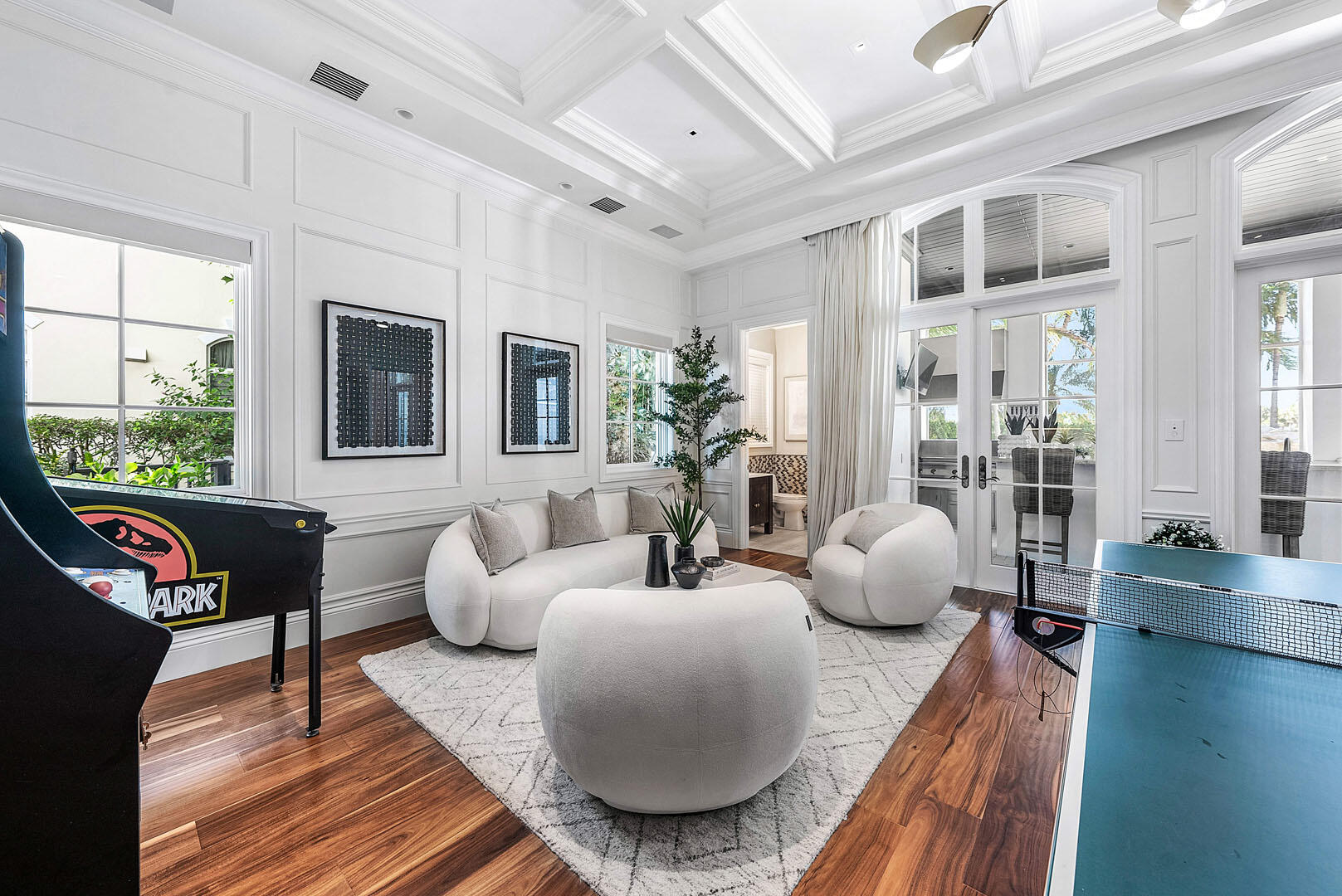 ROYAL PALM YACHT & COUNTRY CLUB - Residential