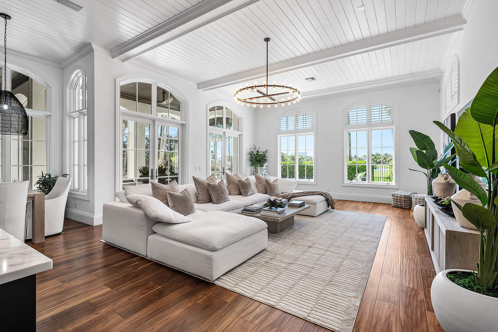 ROYAL PALM YACHT & COUNTRY CLUB - Residential