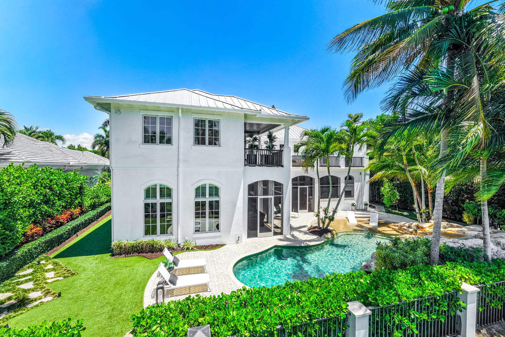 ROYAL PALM YACHT & COUNTRY CLUB - Residential