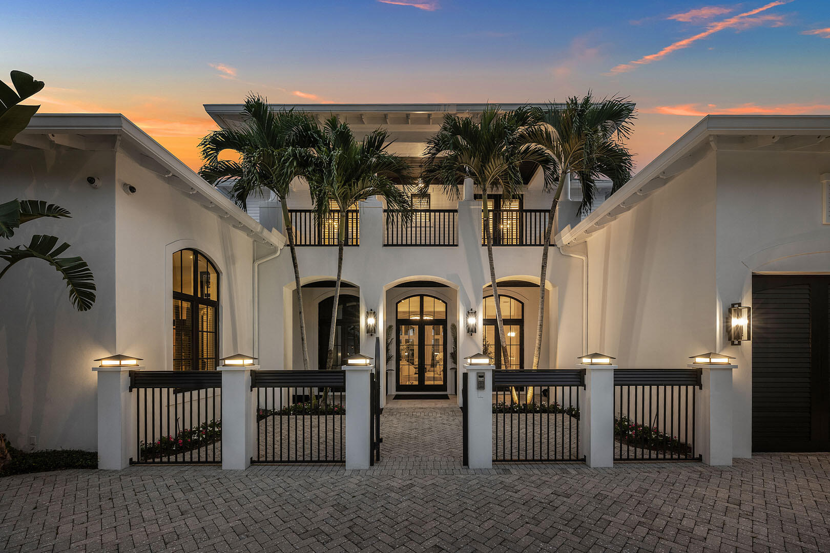 ROYAL PALM YACHT & COUNTRY CLUB - Residential