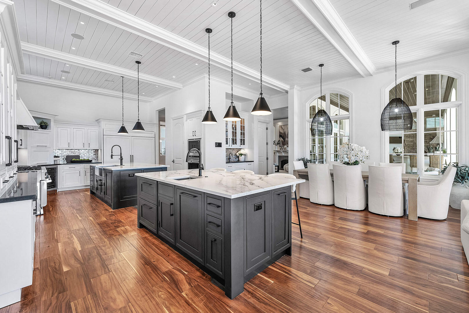 ROYAL PALM YACHT & COUNTRY CLUB - Residential