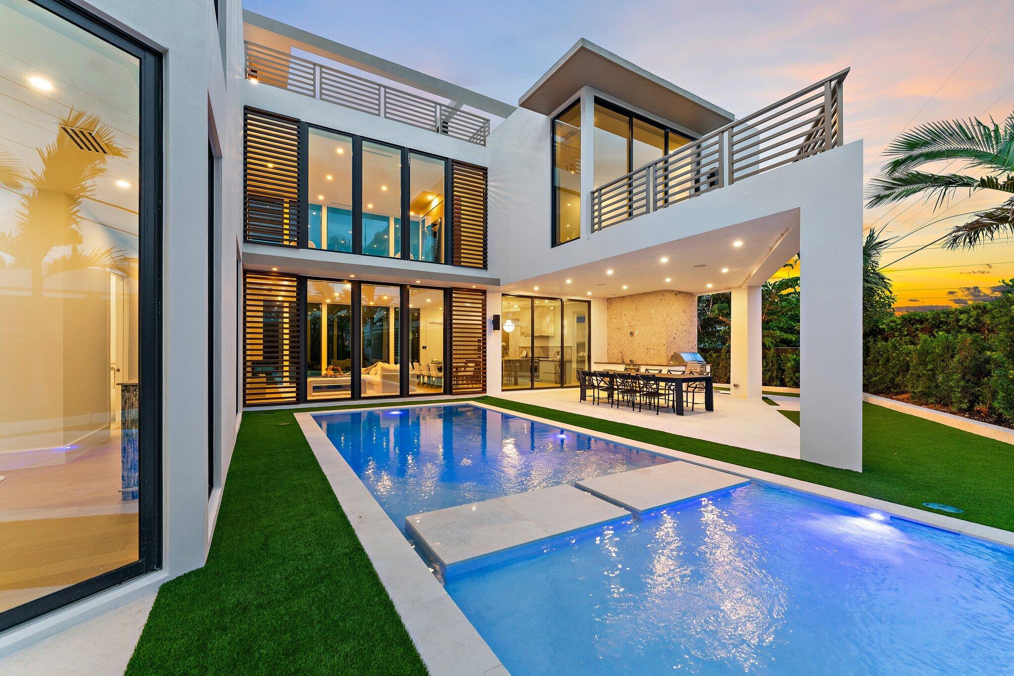 JUNO BEACH 1ST ADD - Residential