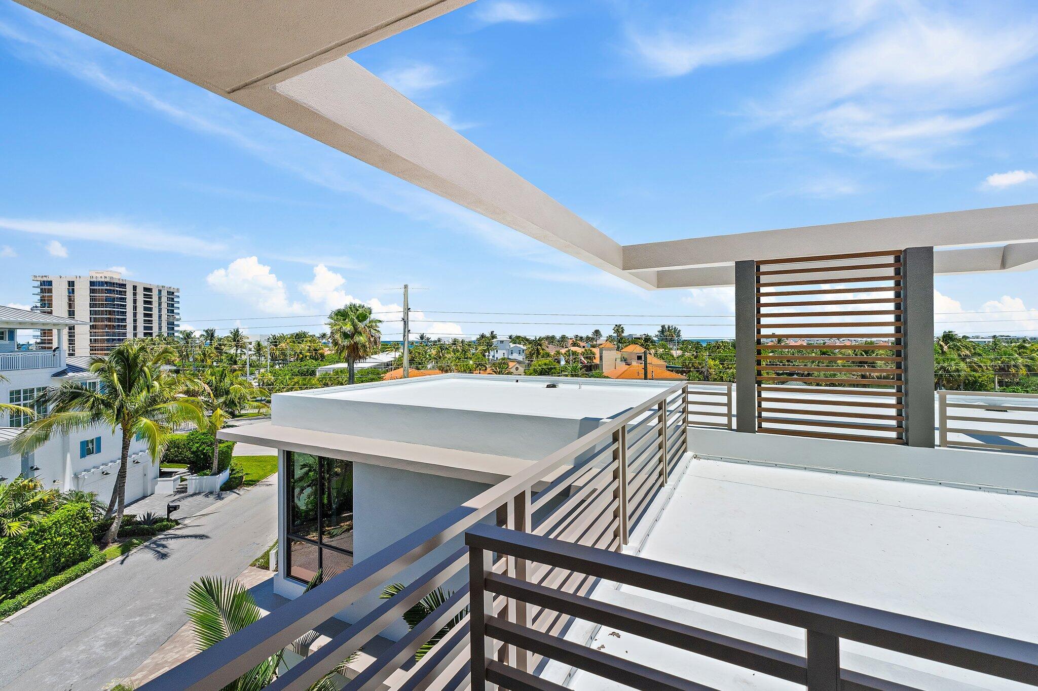 JUNO BEACH 1ST ADD - Residential