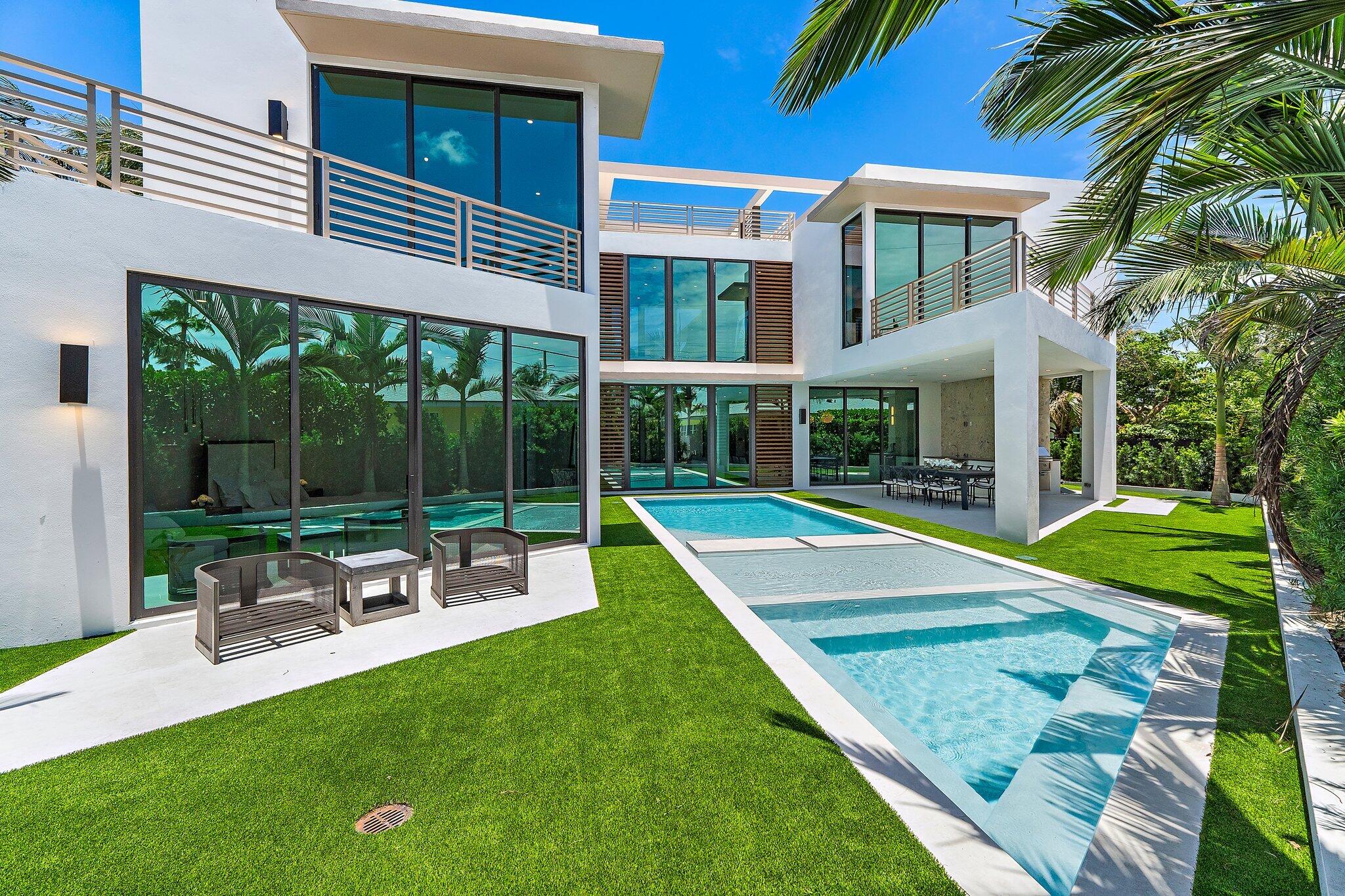 JUNO BEACH 1ST ADD - Residential