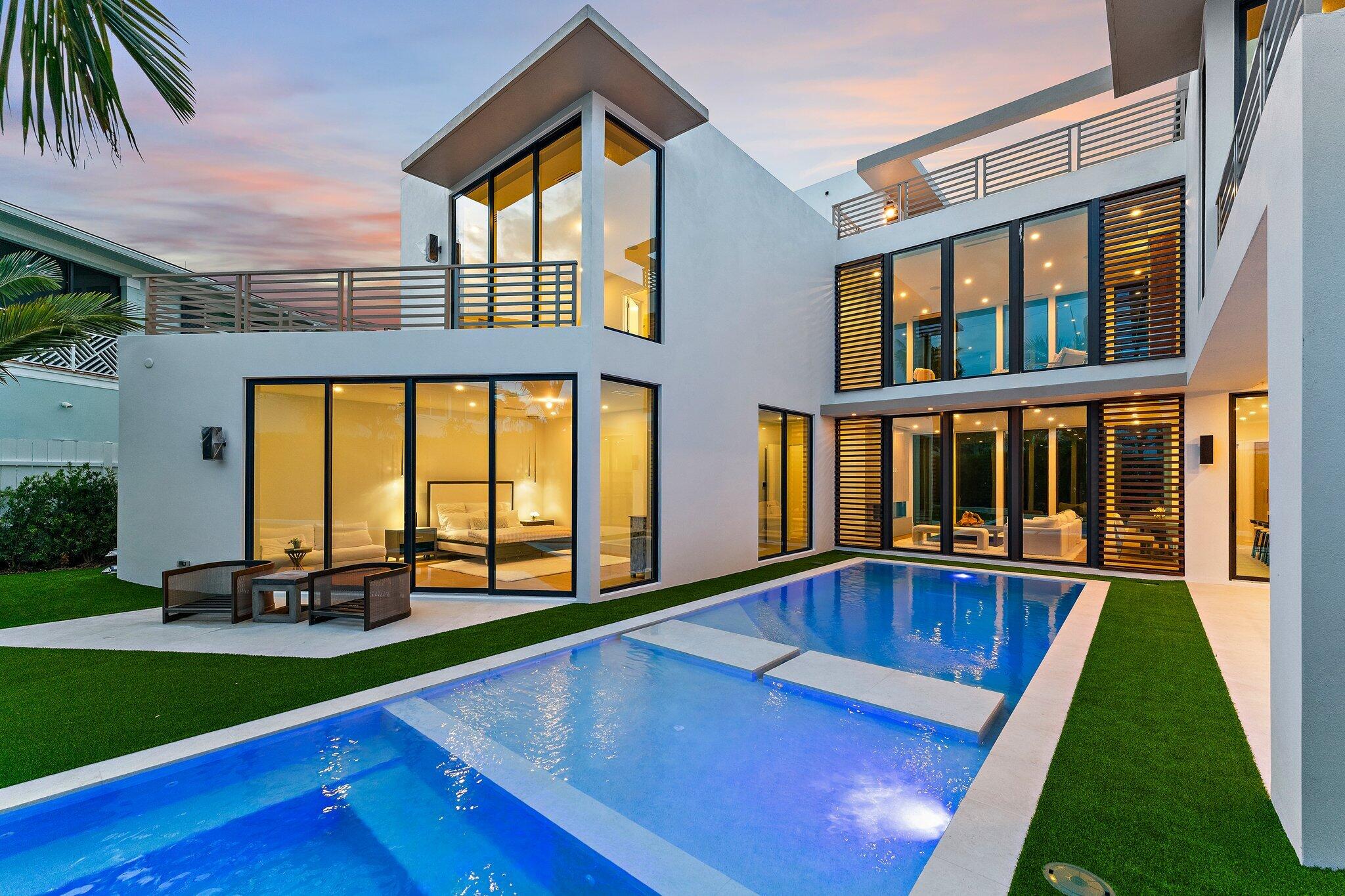 JUNO BEACH 1ST ADD - Residential