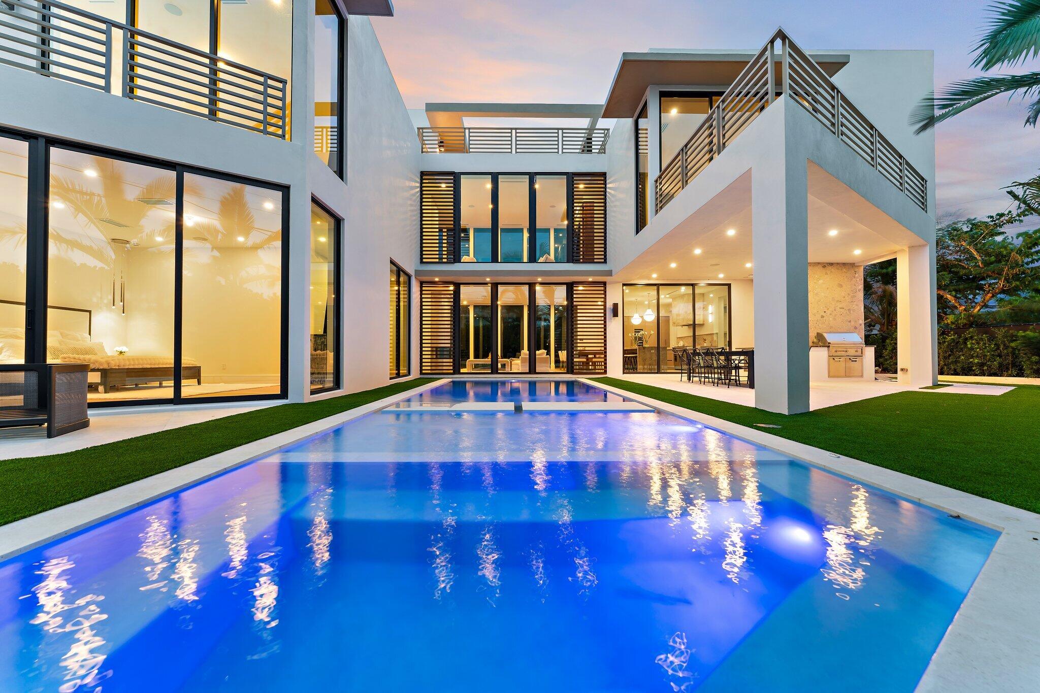 JUNO BEACH 1ST ADD - Residential