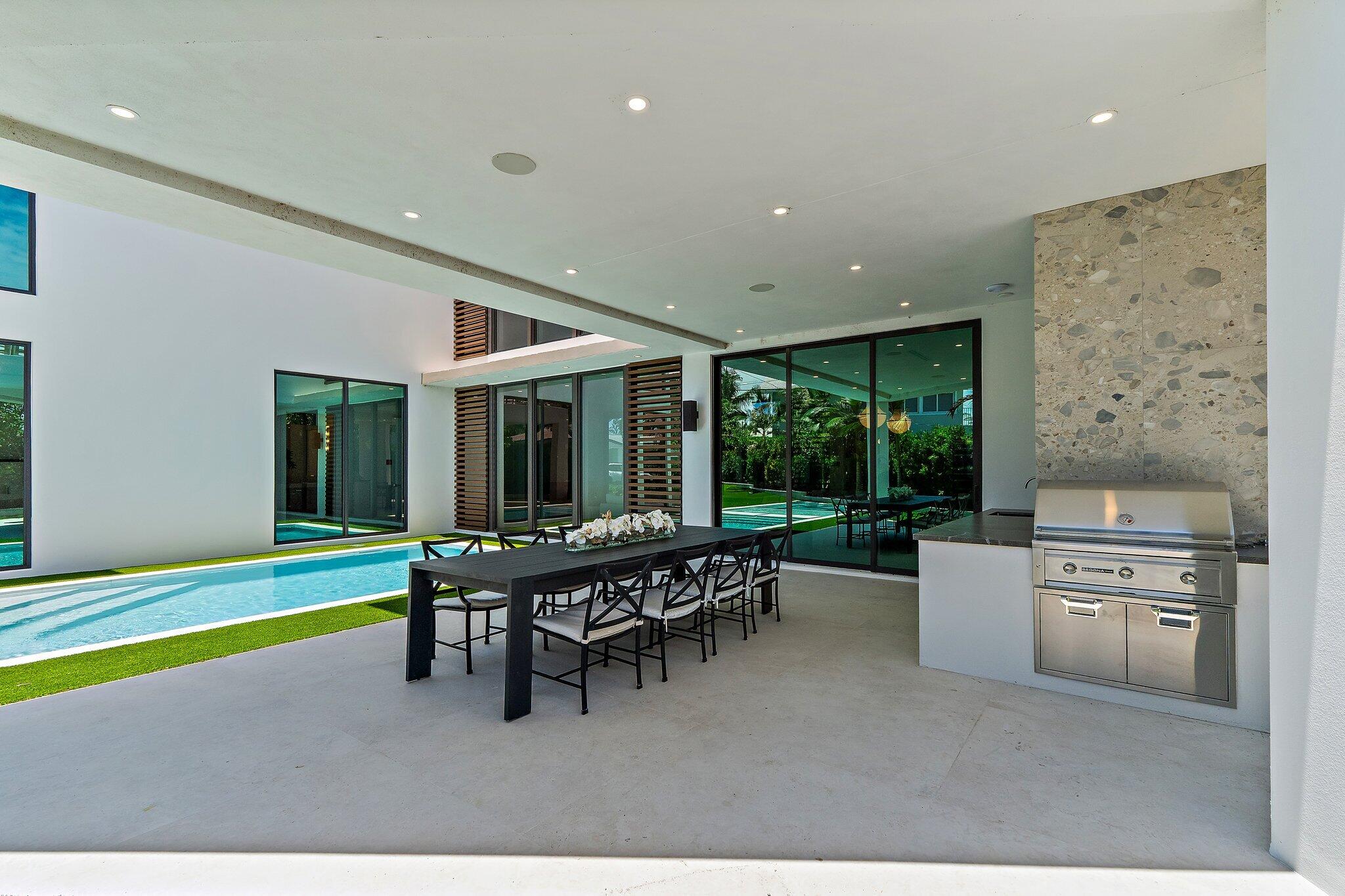 JUNO BEACH 1ST ADD - Residential