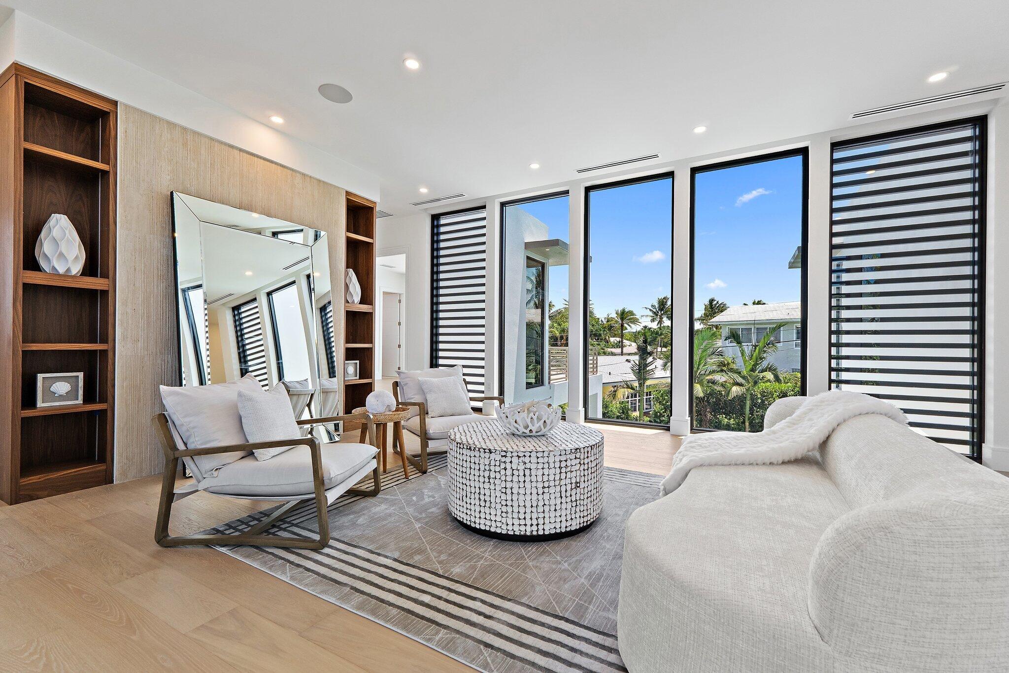 JUNO BEACH 1ST ADD - Residential