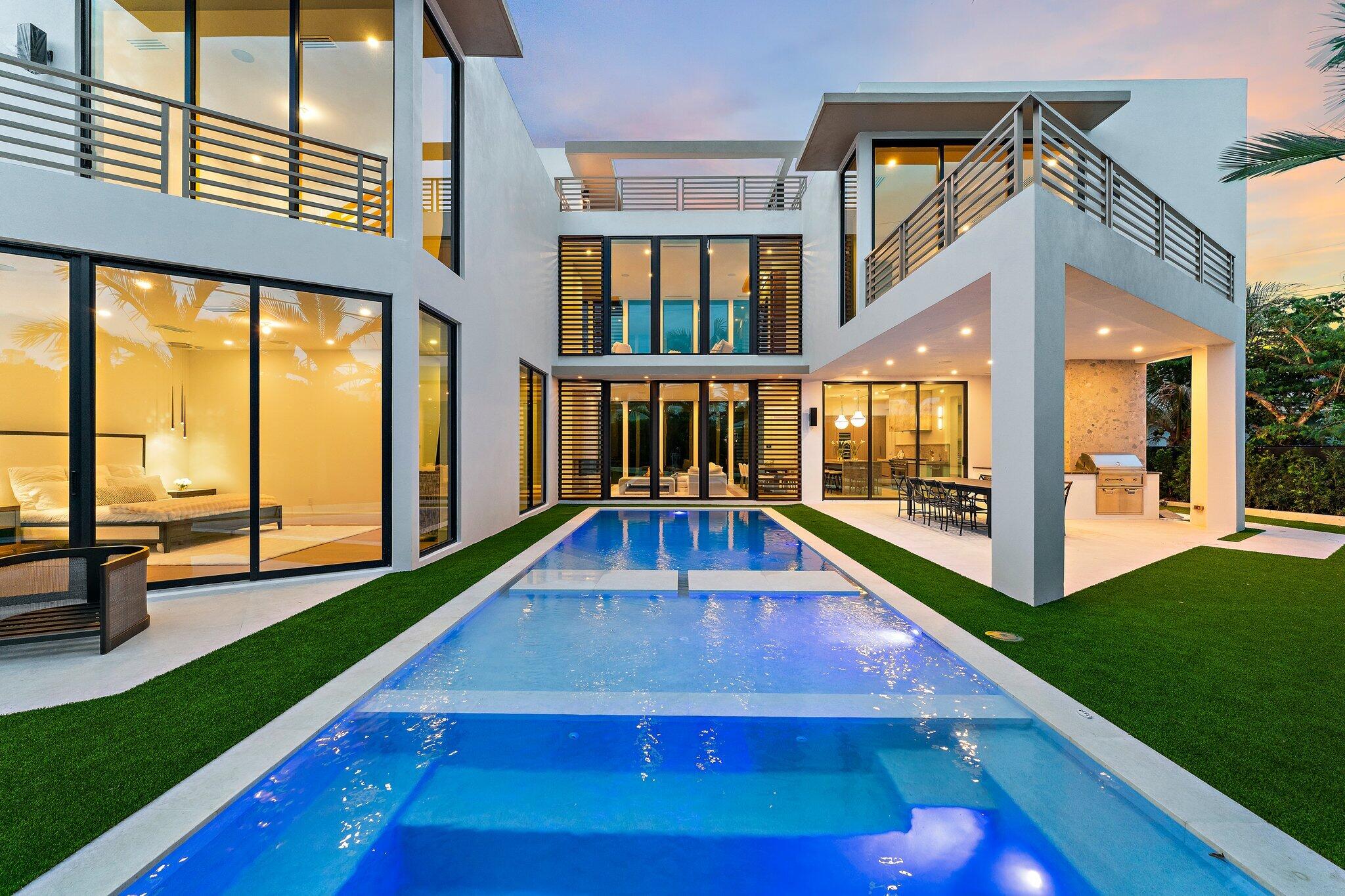 JUNO BEACH 1ST ADD - Residential