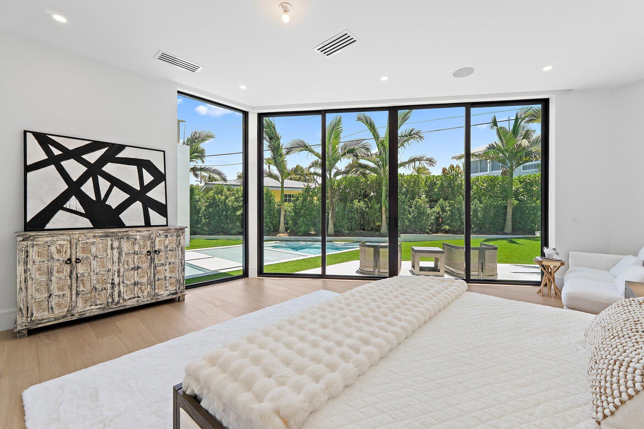JUNO BEACH 1ST ADD - Residential