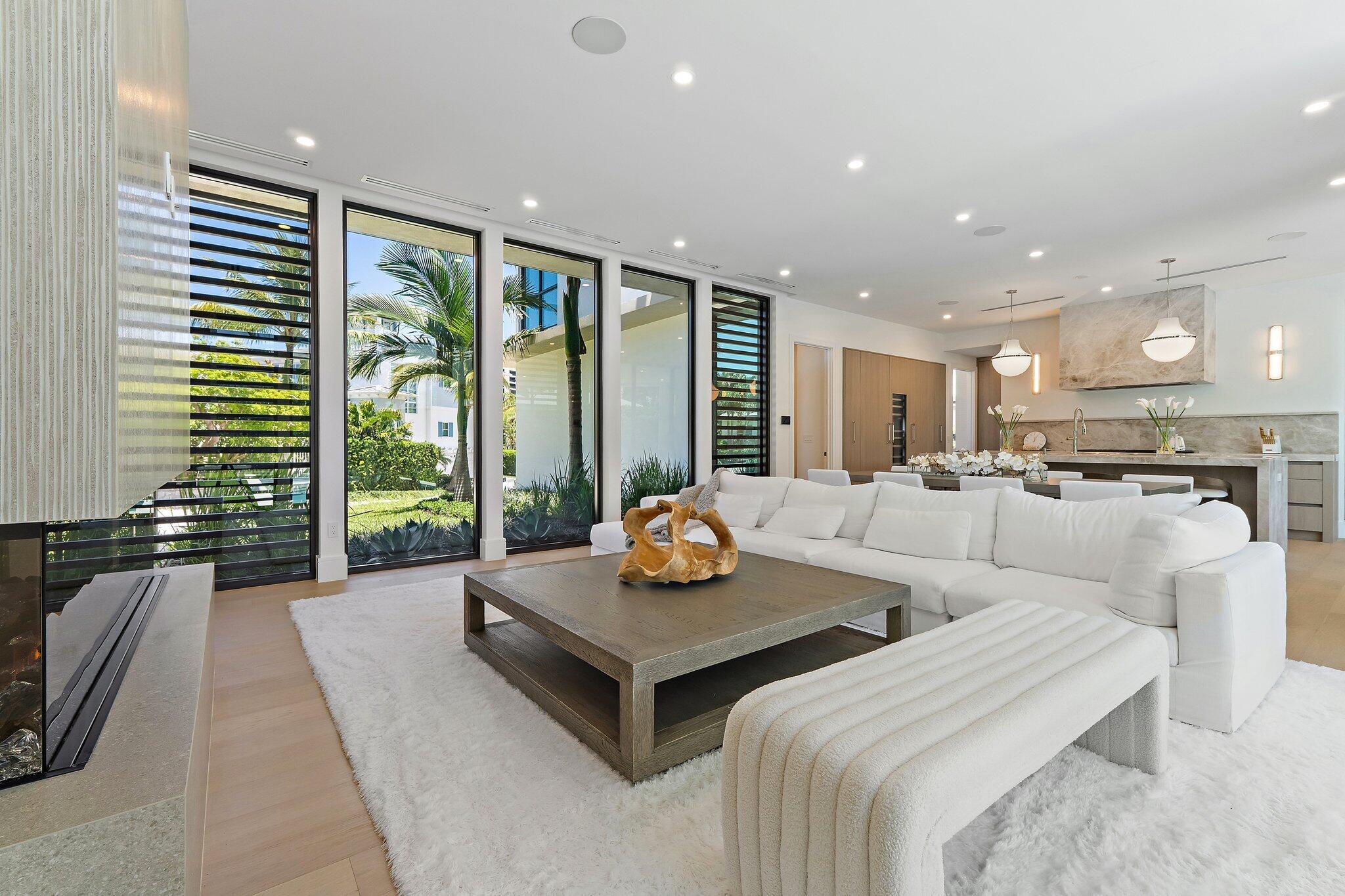 JUNO BEACH 1ST ADD - Residential