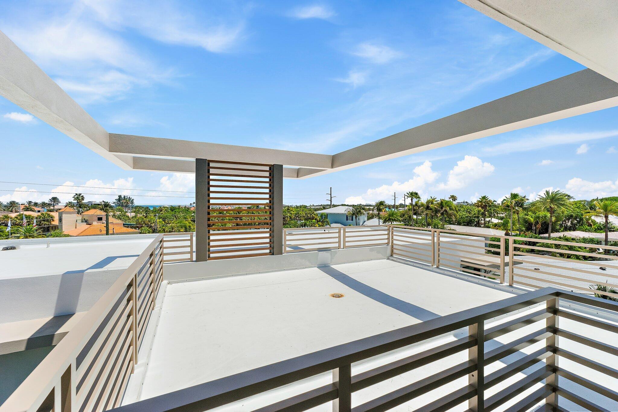 JUNO BEACH 1ST ADD - Residential