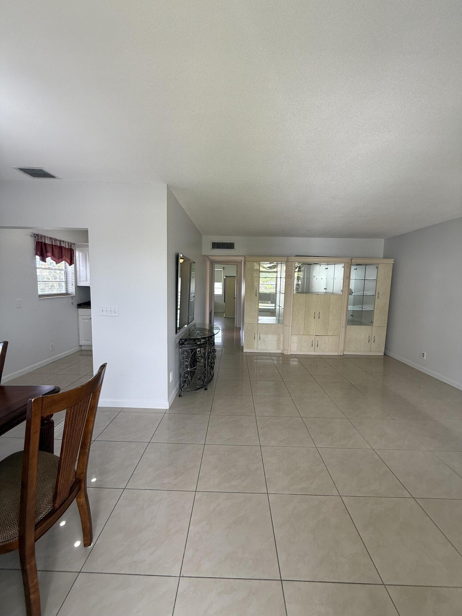 EASTHAMPTON CONDO - Residential Lease