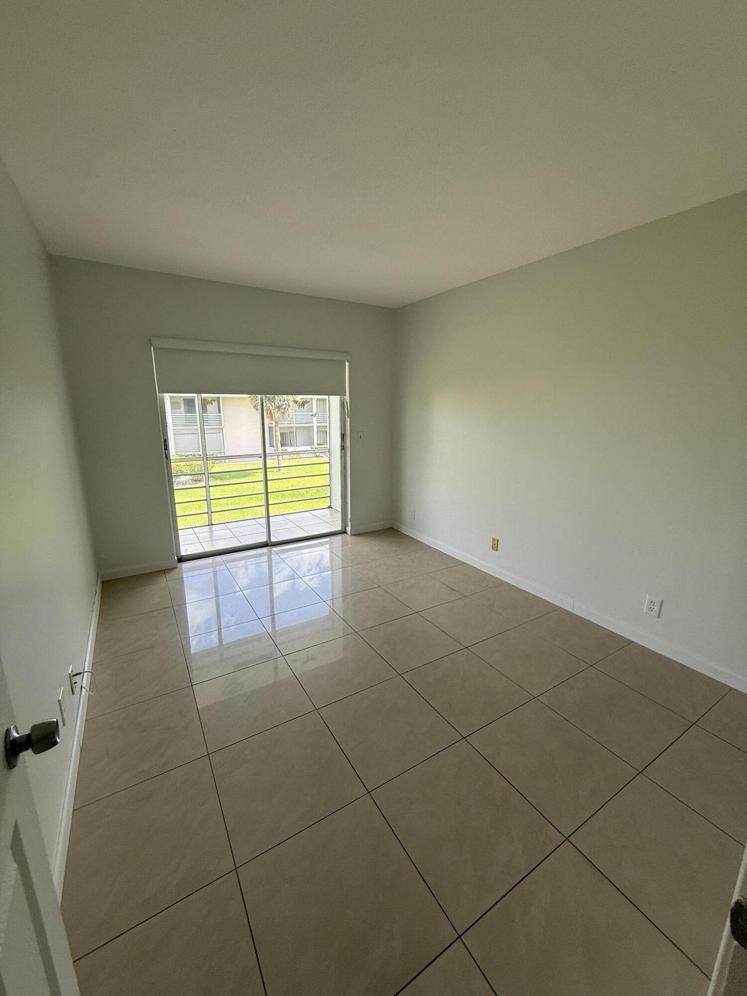 EASTHAMPTON CONDO - Residential Lease