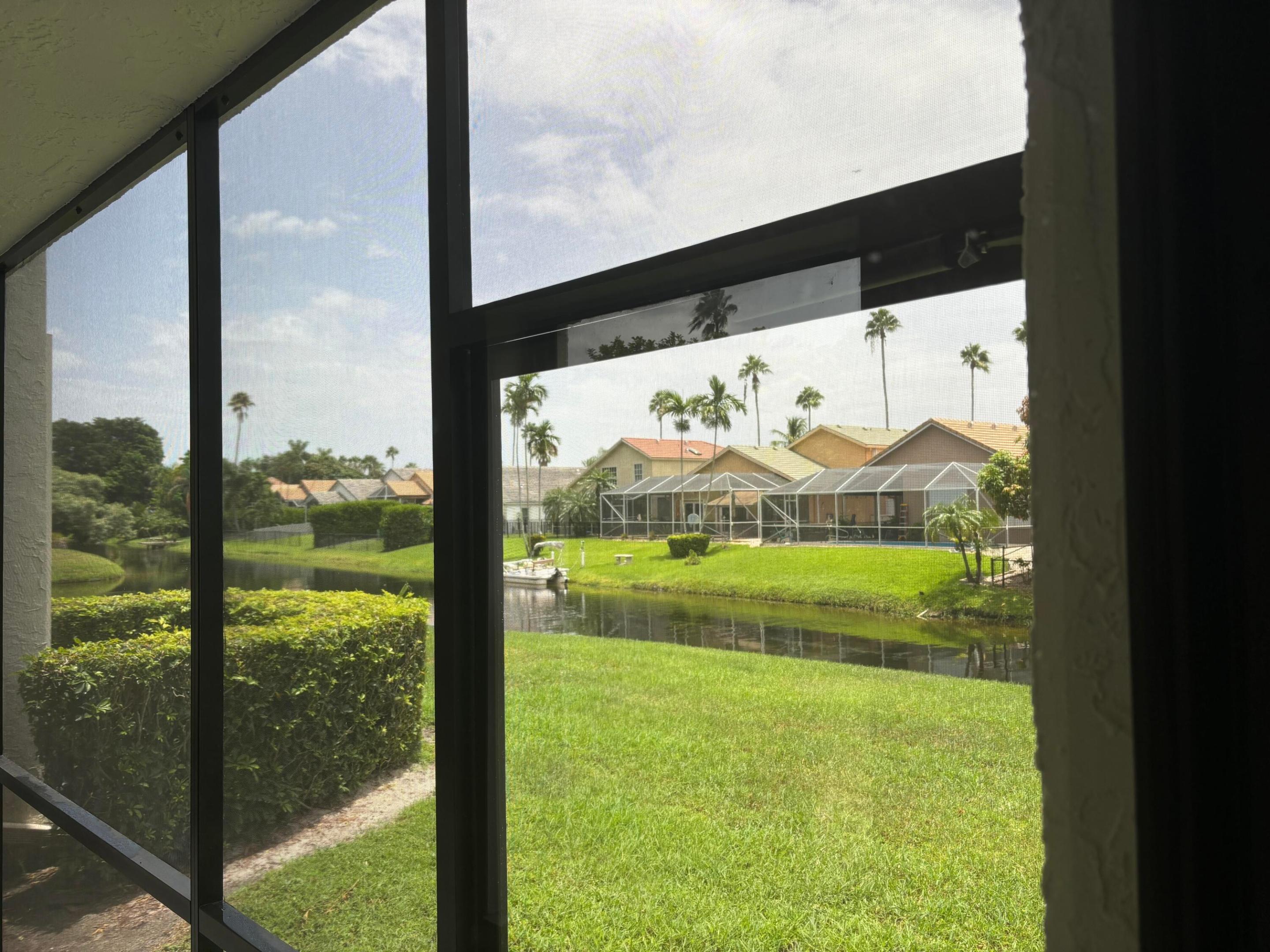 SHORES AT WELLINGTON II CONDO - Residential