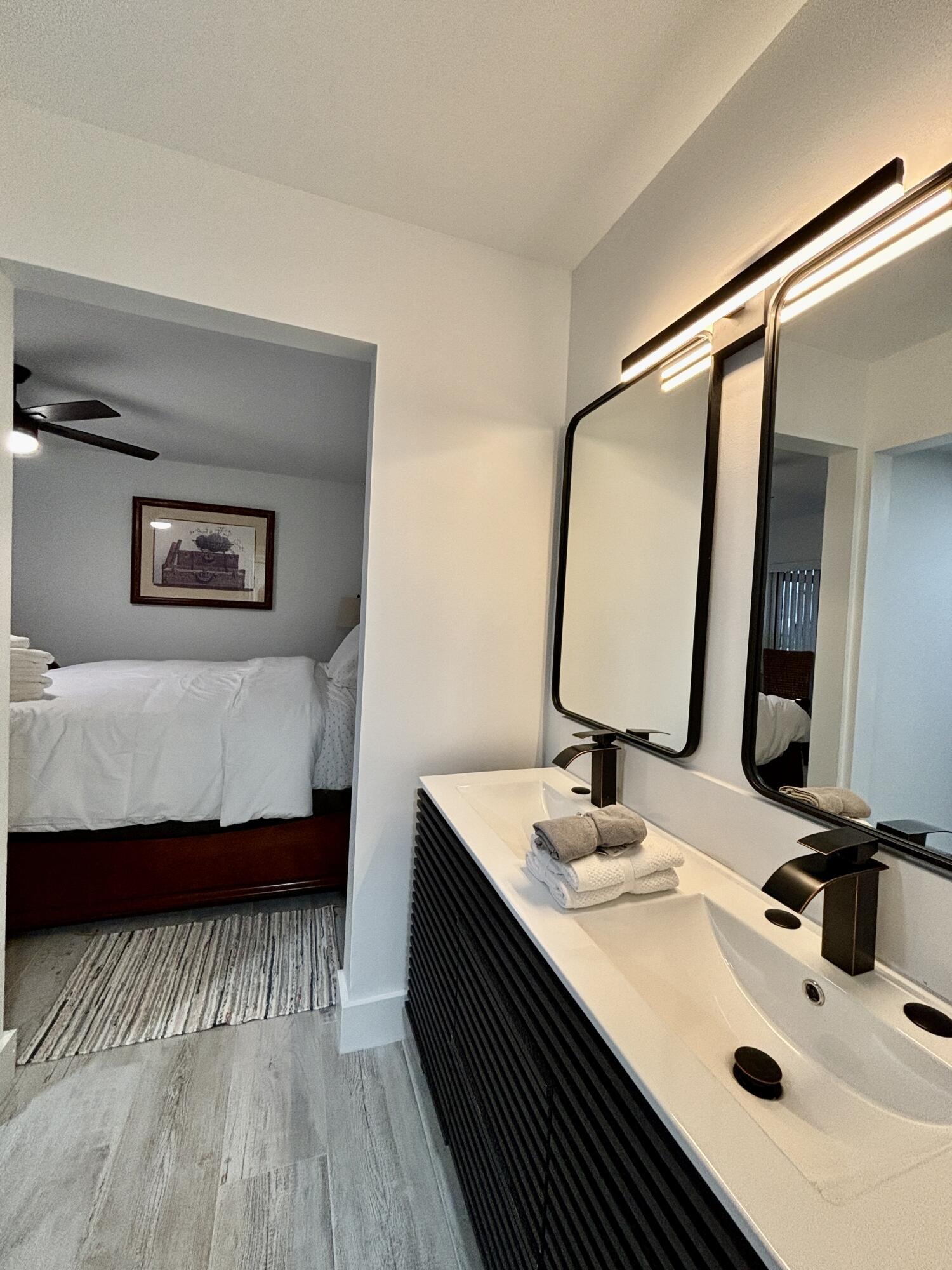 SHORES AT WELLINGTON II CONDO - Residential