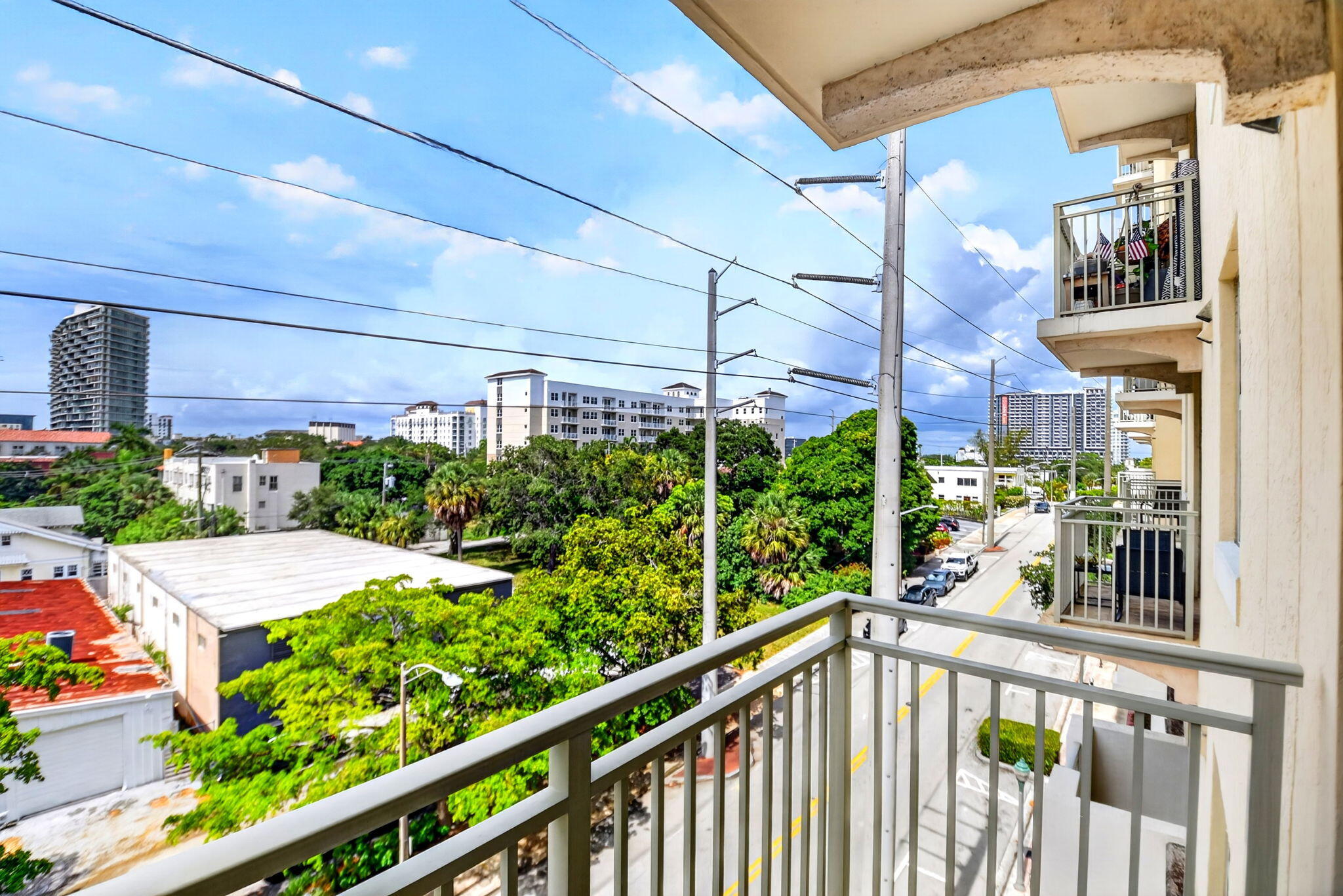610 CLEMATIS CONDO - Residential