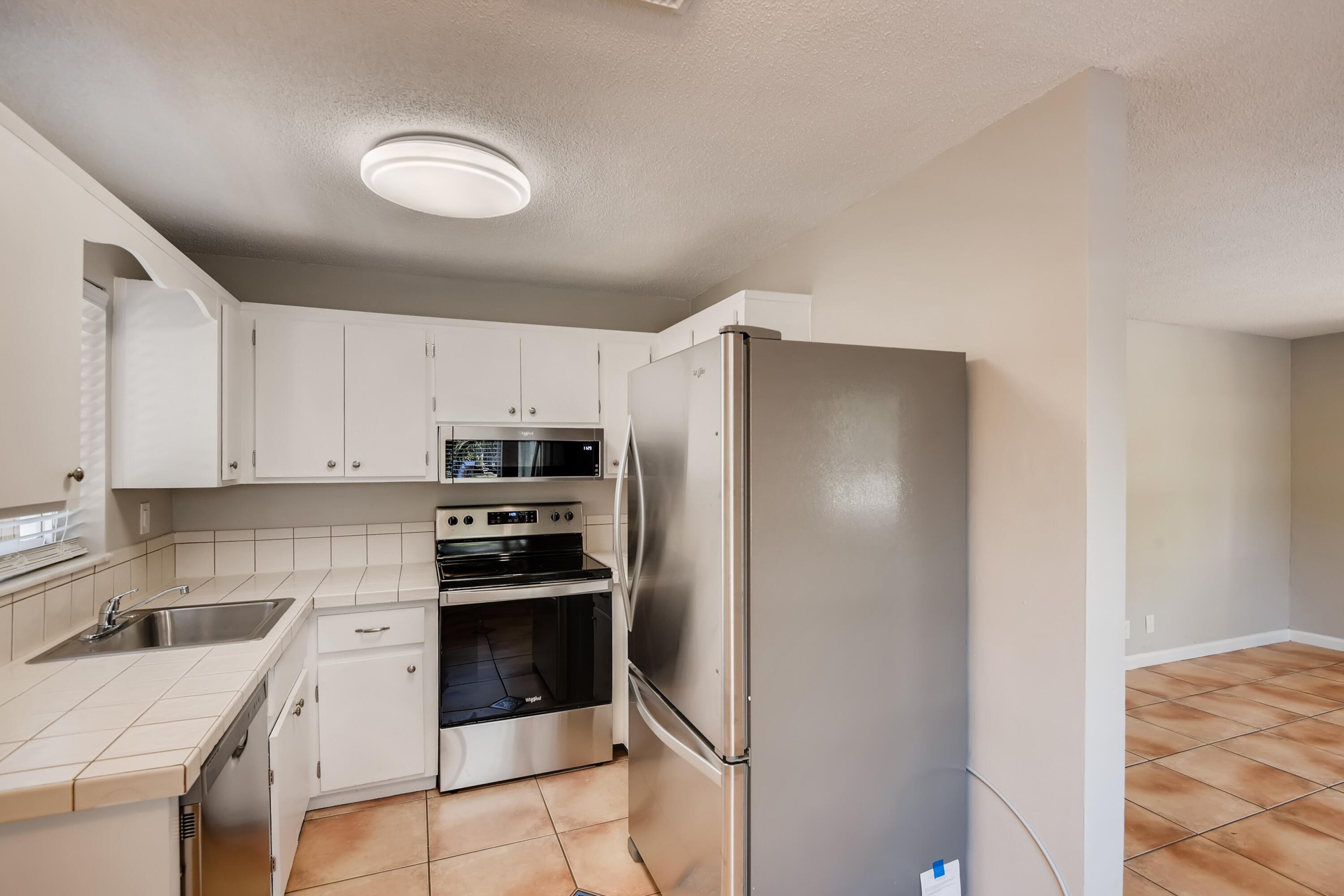 LAUDERDALE PARK 6-33 1/2 - Residential Income