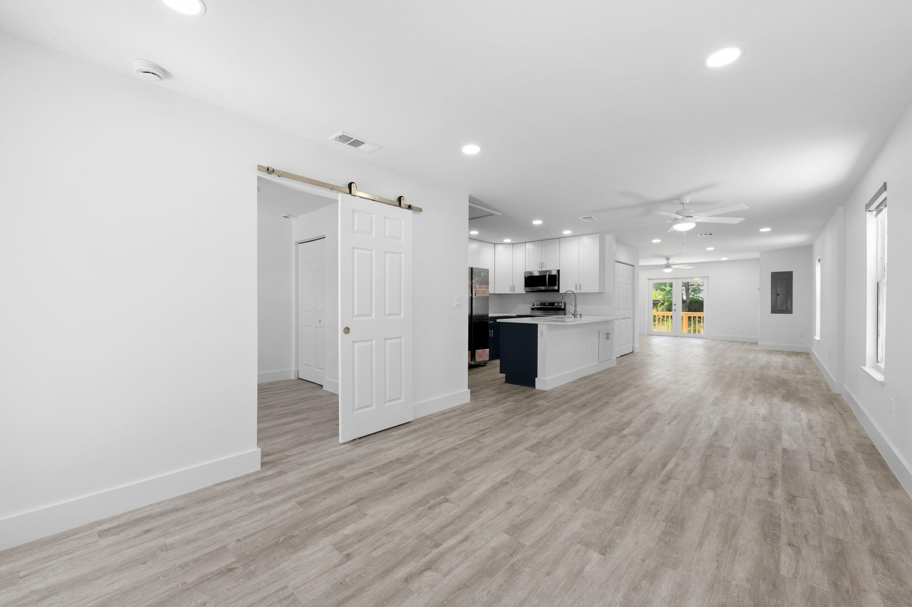 GARDENS THE IN - Residential Lease