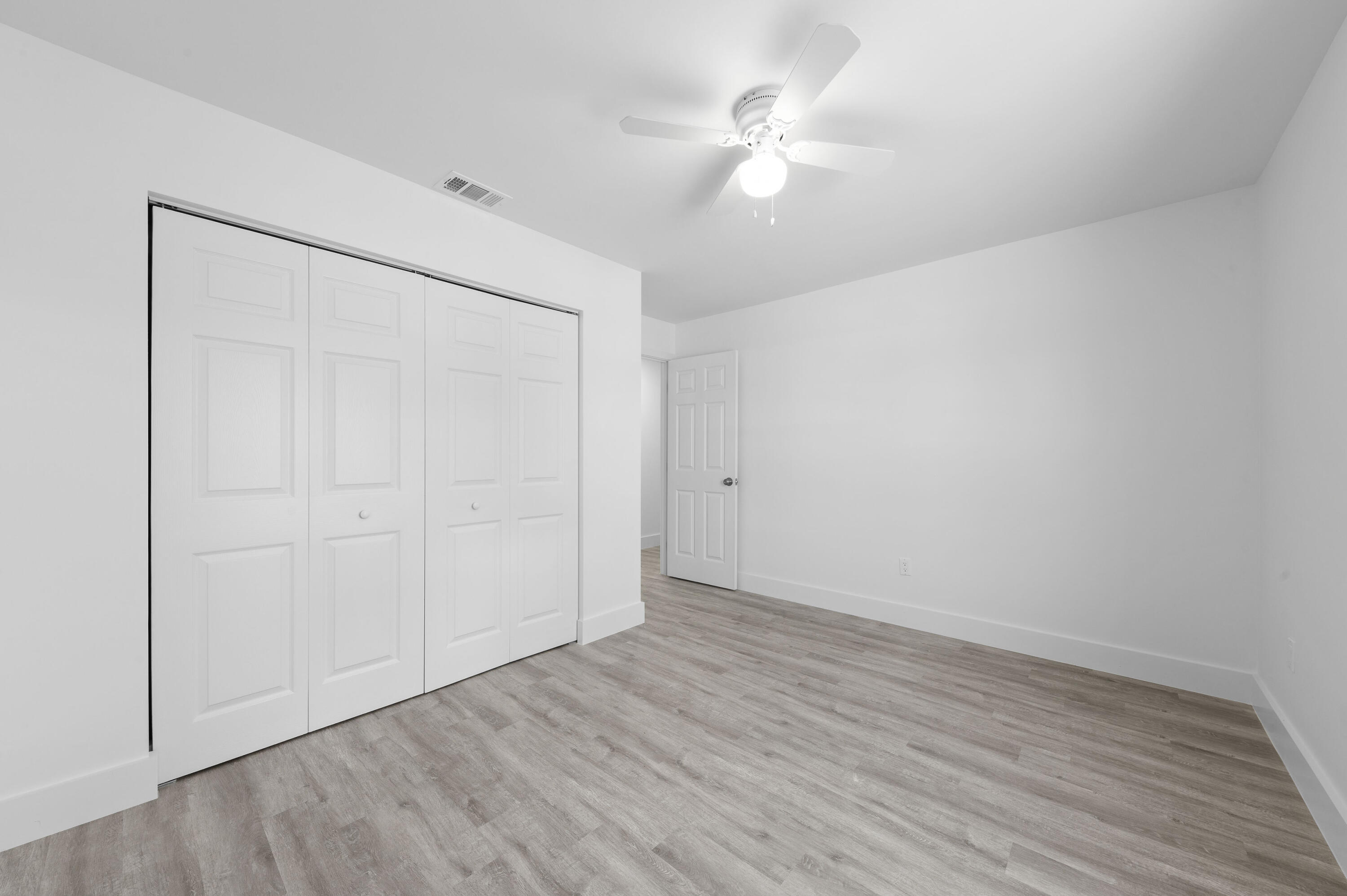 GARDENS THE IN - Residential Lease