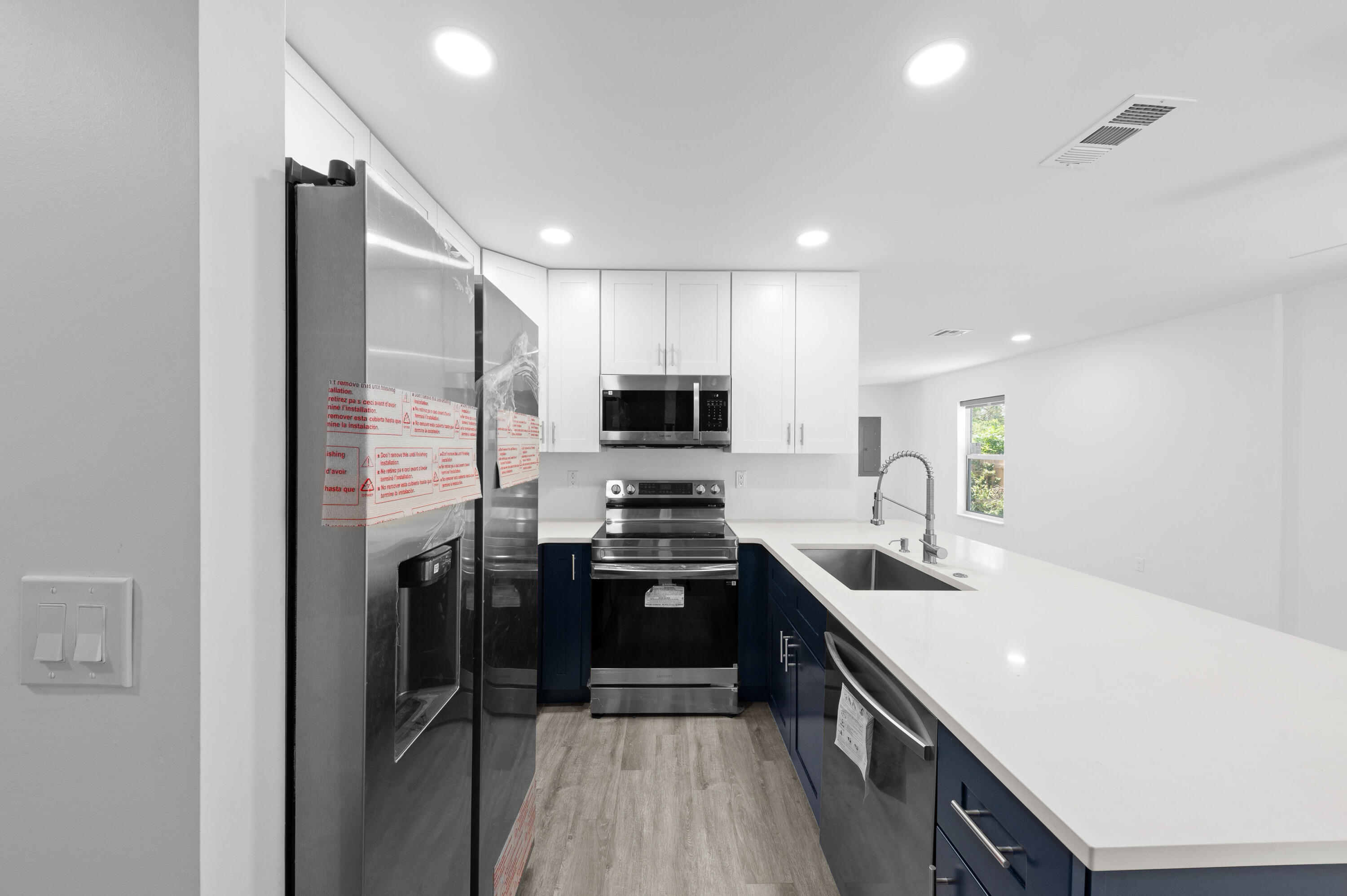 GARDENS THE IN - Residential Lease